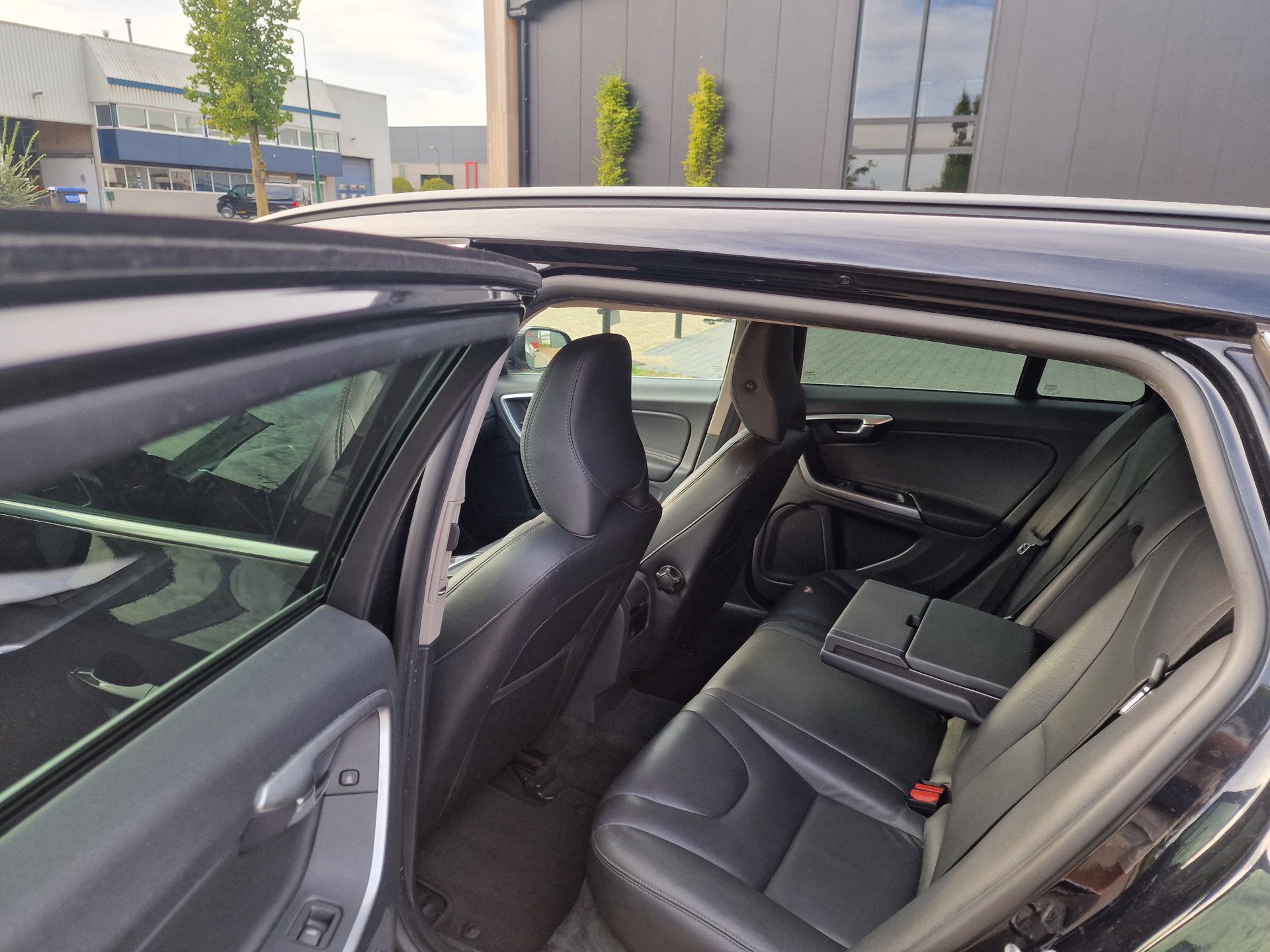 Foto van Volvo V60 Plug In Hybrid
