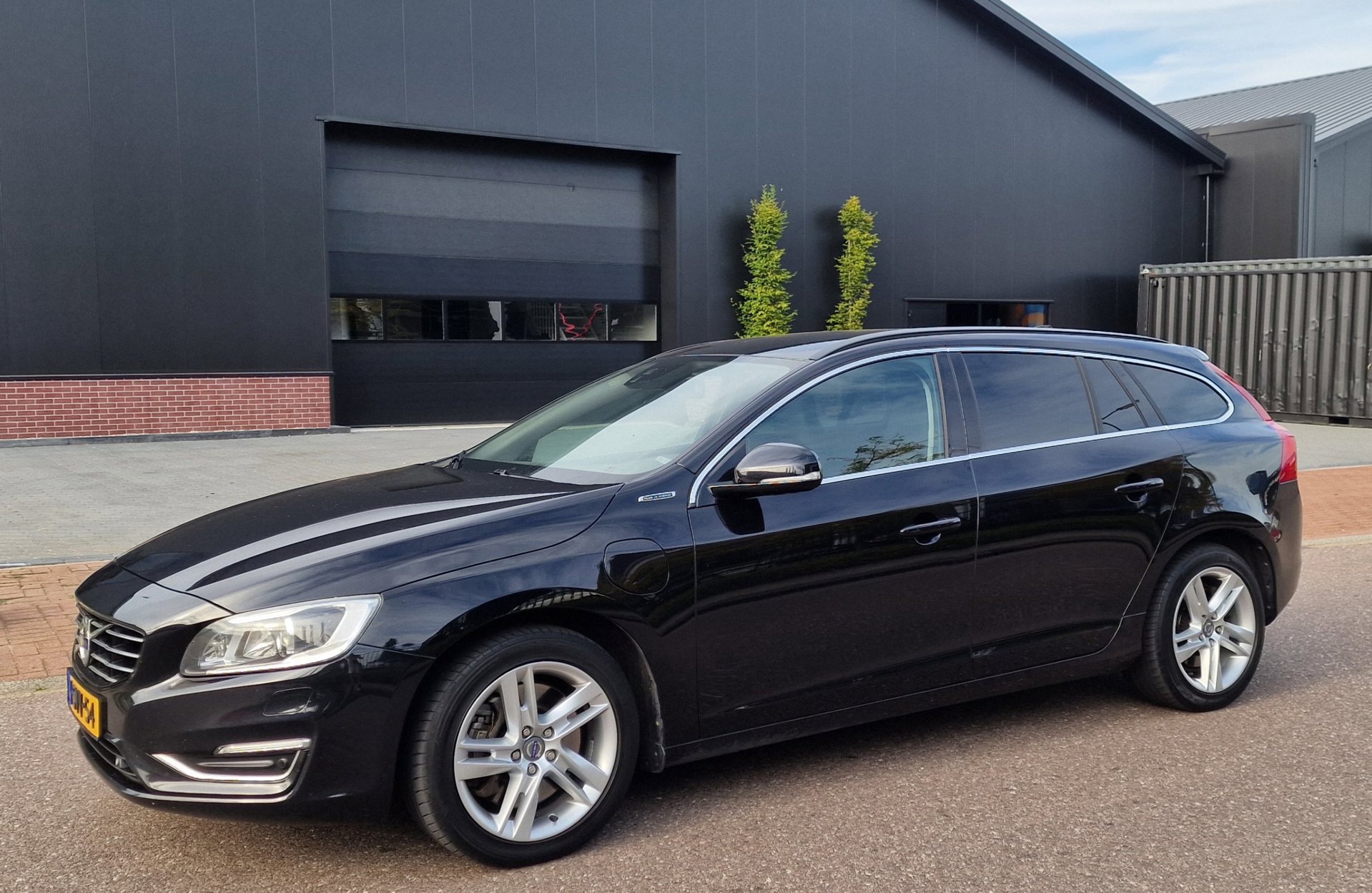 Foto van Volvo V60 Plug In Hybrid