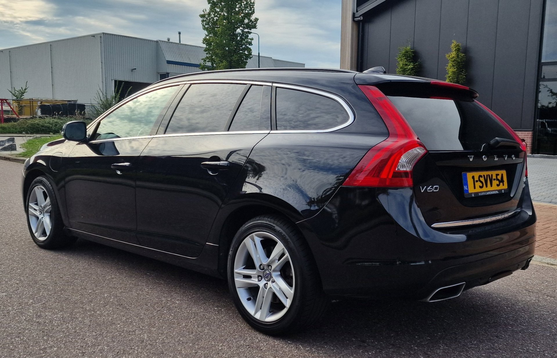 Foto van Volvo V60 Plug In Hybrid