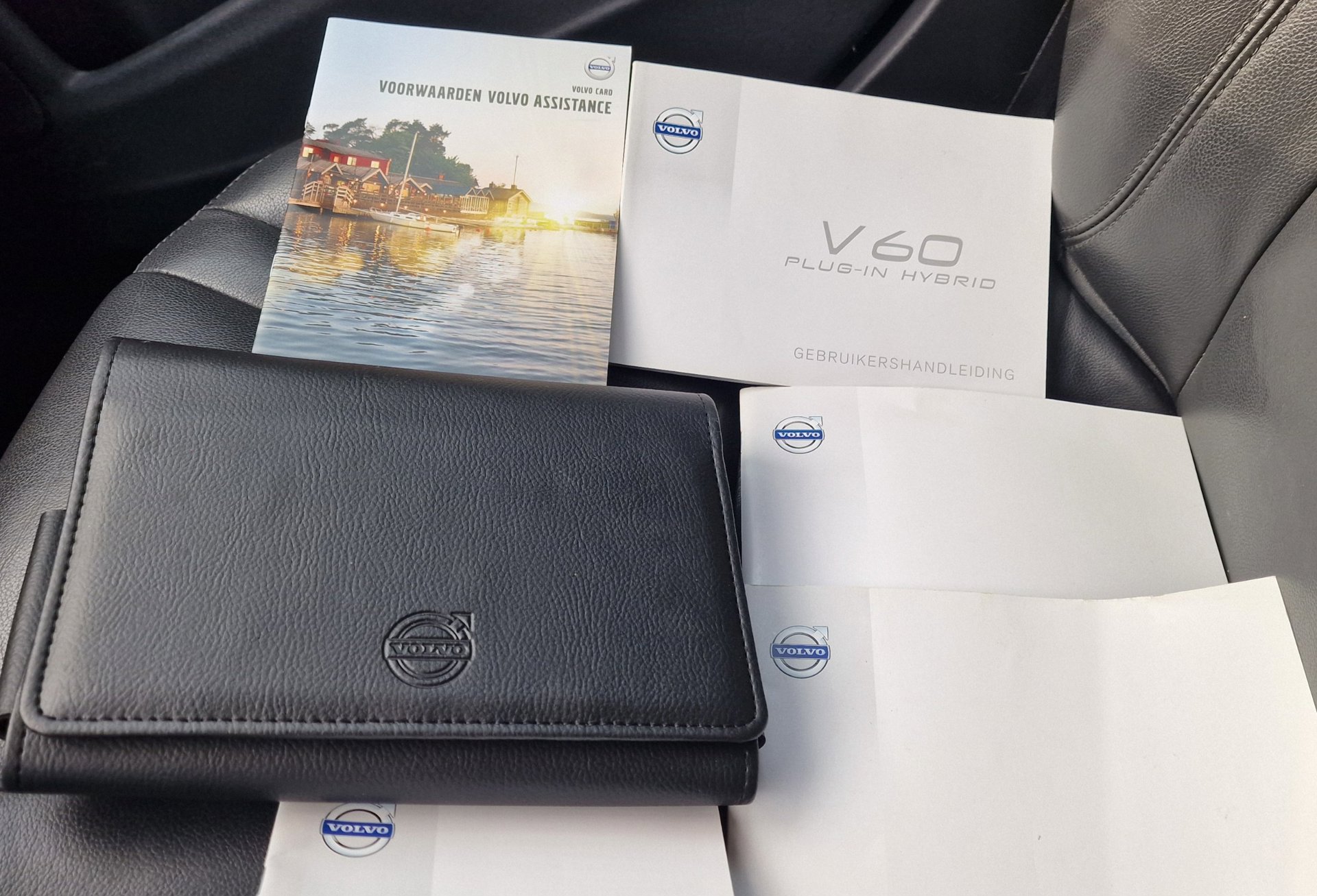 Foto van Volvo V60 Plug In Hybrid