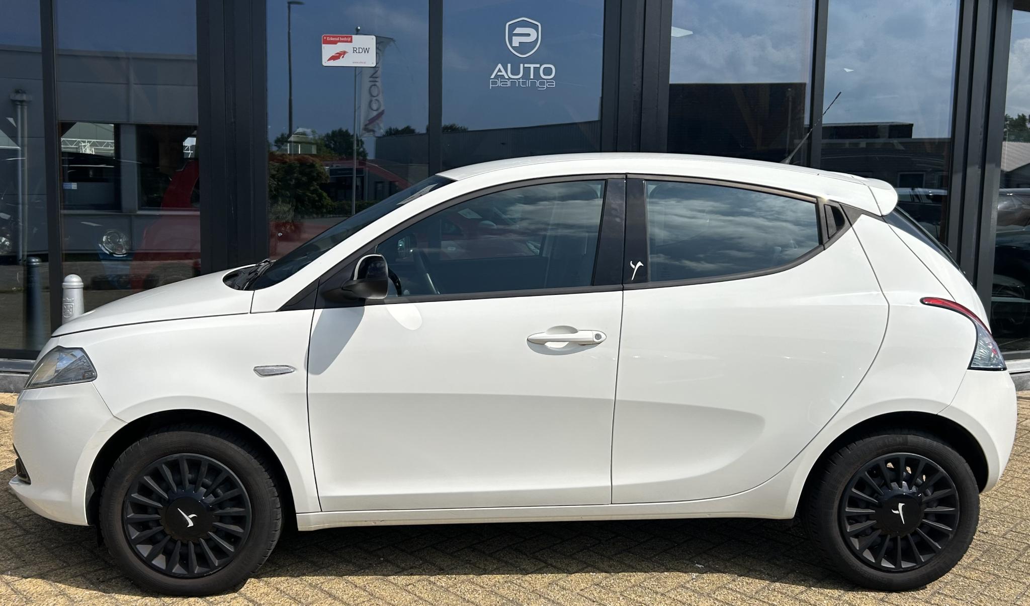 Foto van Lancia Ypsilon