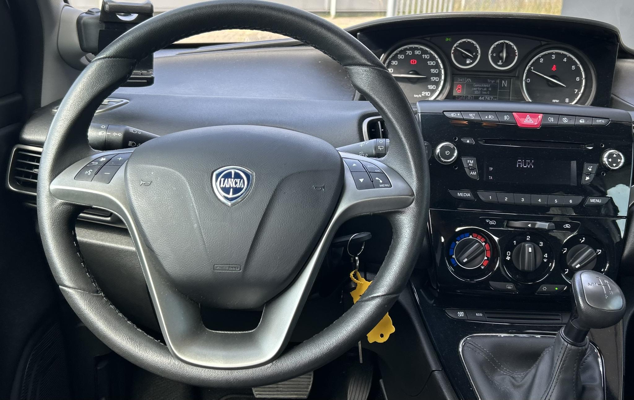 Foto van Lancia Ypsilon