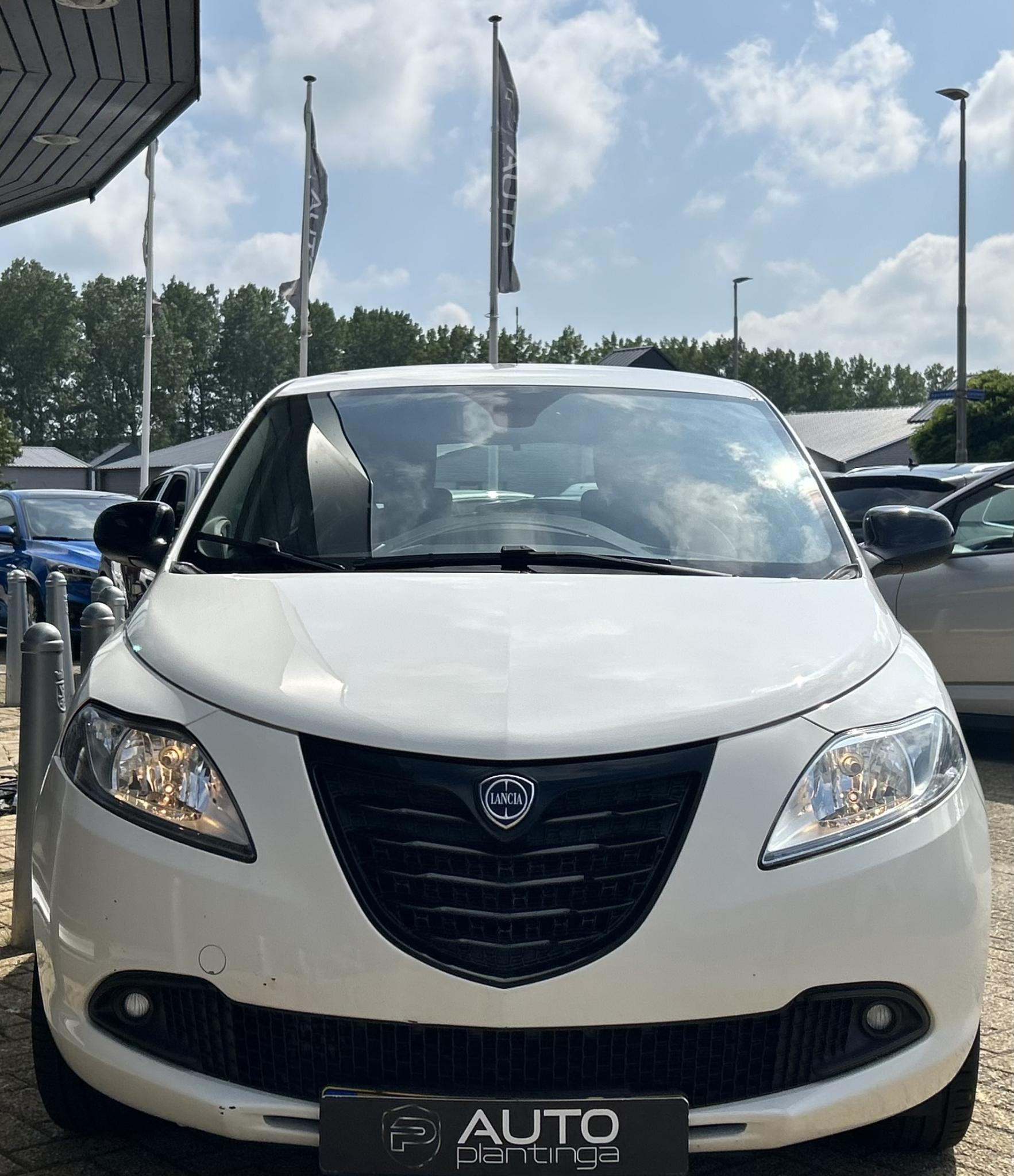 Foto van Lancia Ypsilon