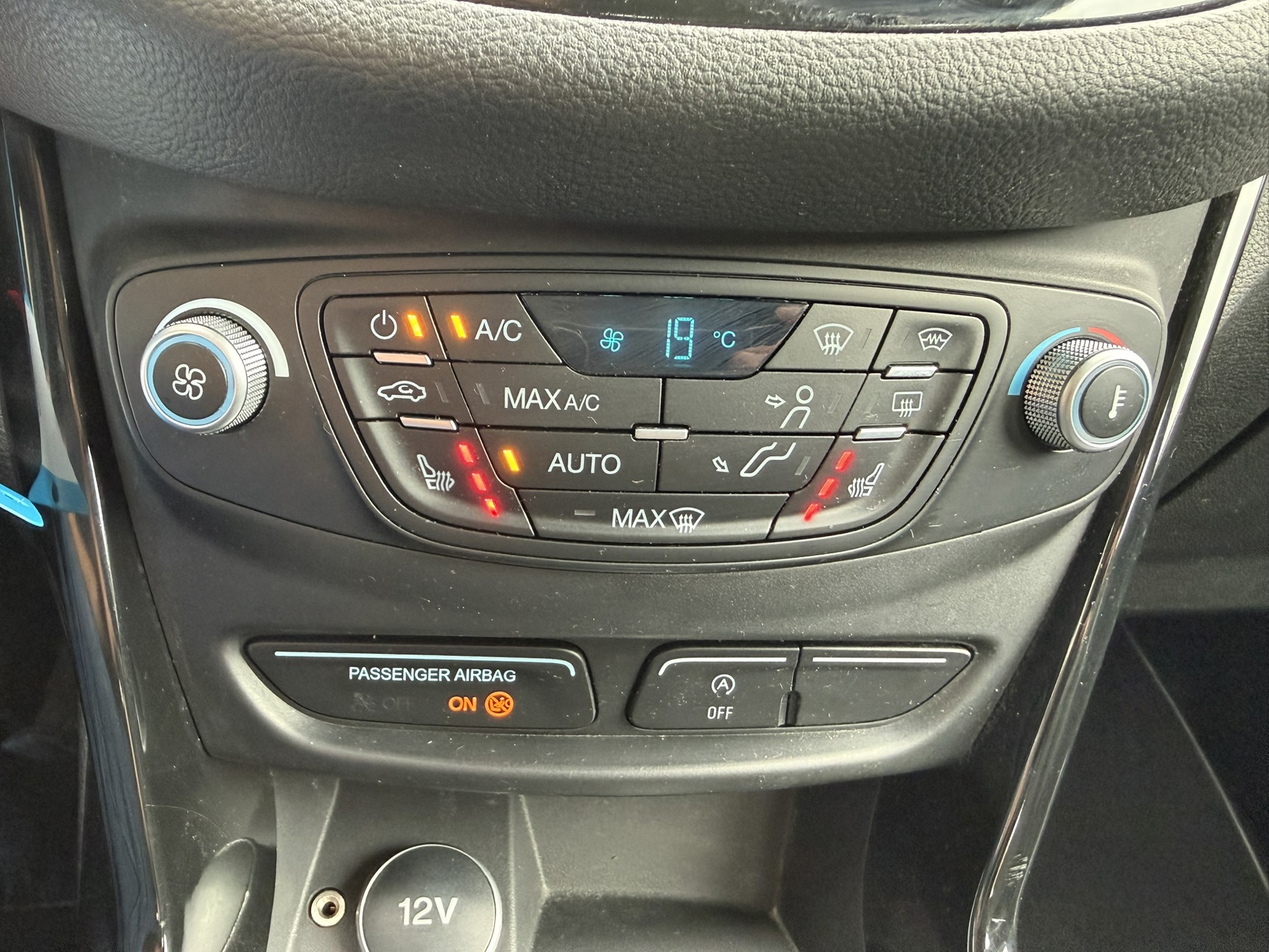 Foto van Ford B-max