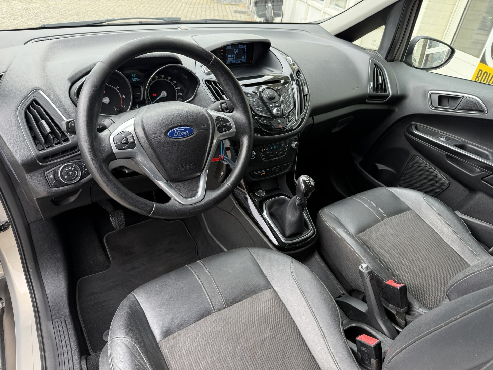 Foto van Ford B-max