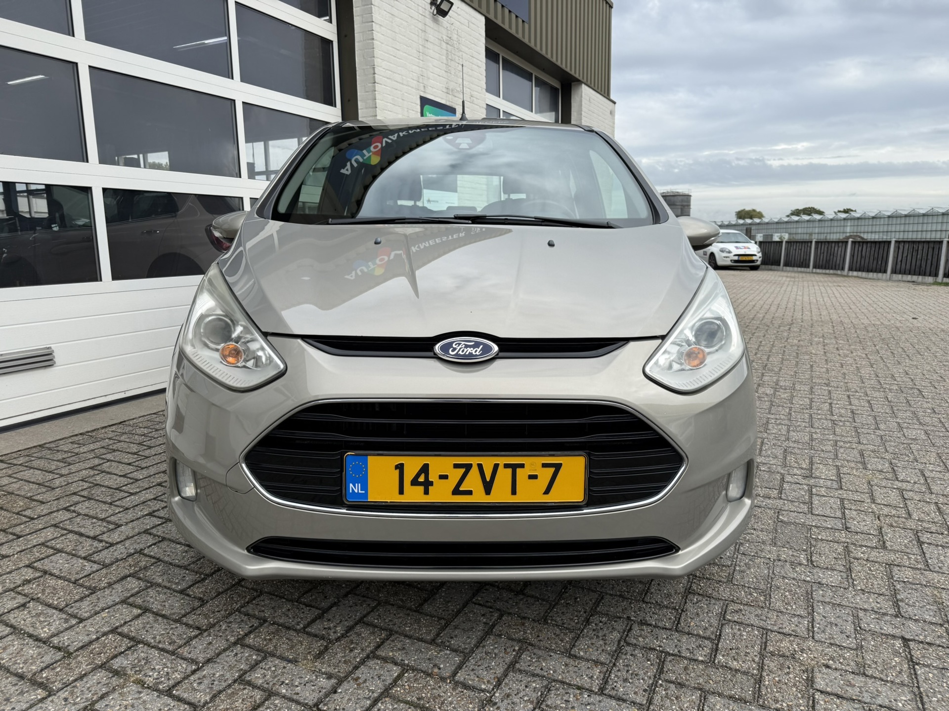 Foto van Ford B-max