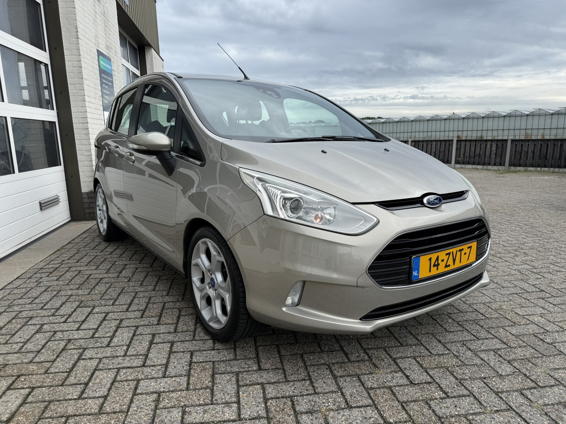 Foto van Ford B-max