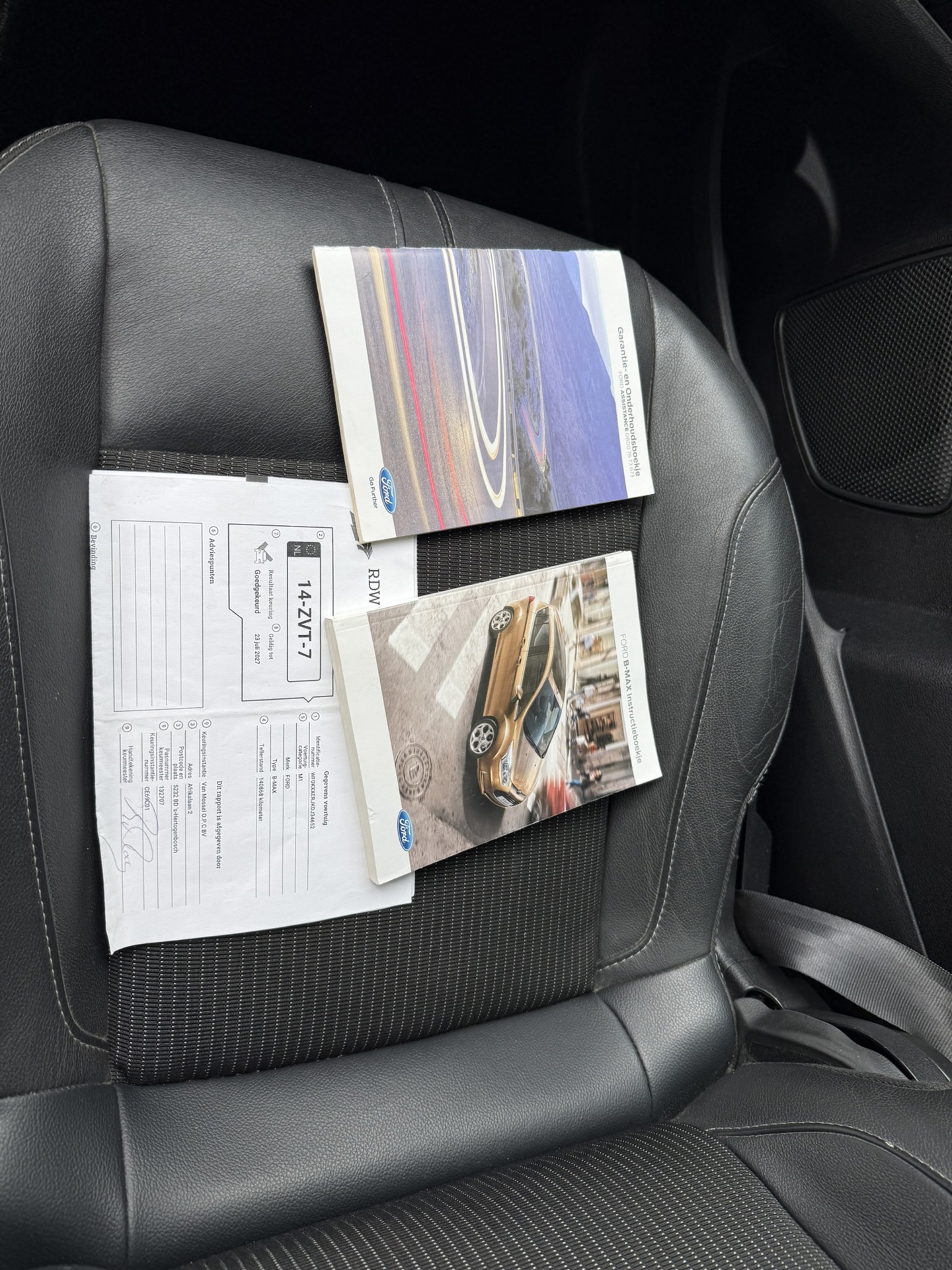 Foto van Ford B-max
