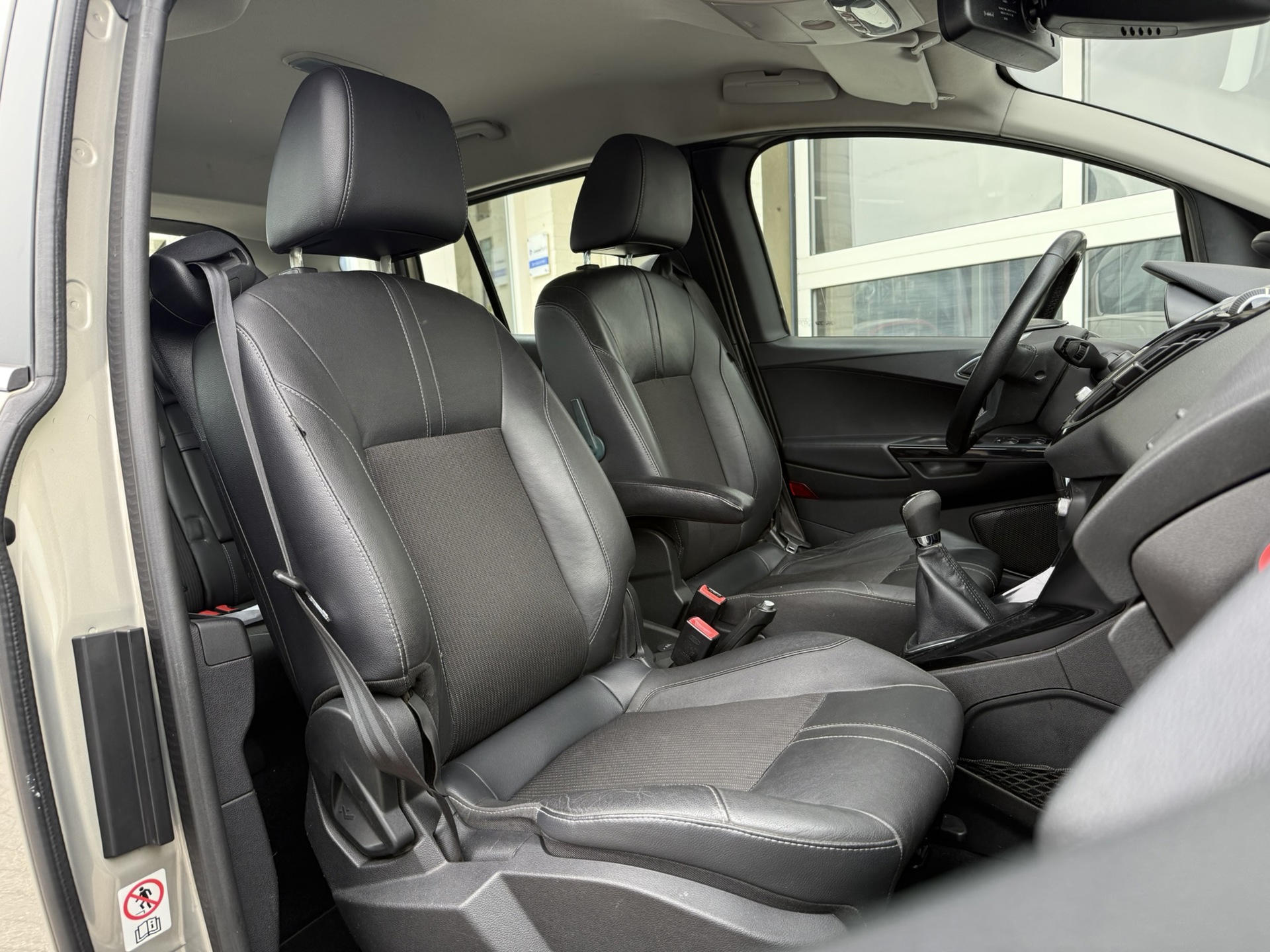 Foto van Ford B-max