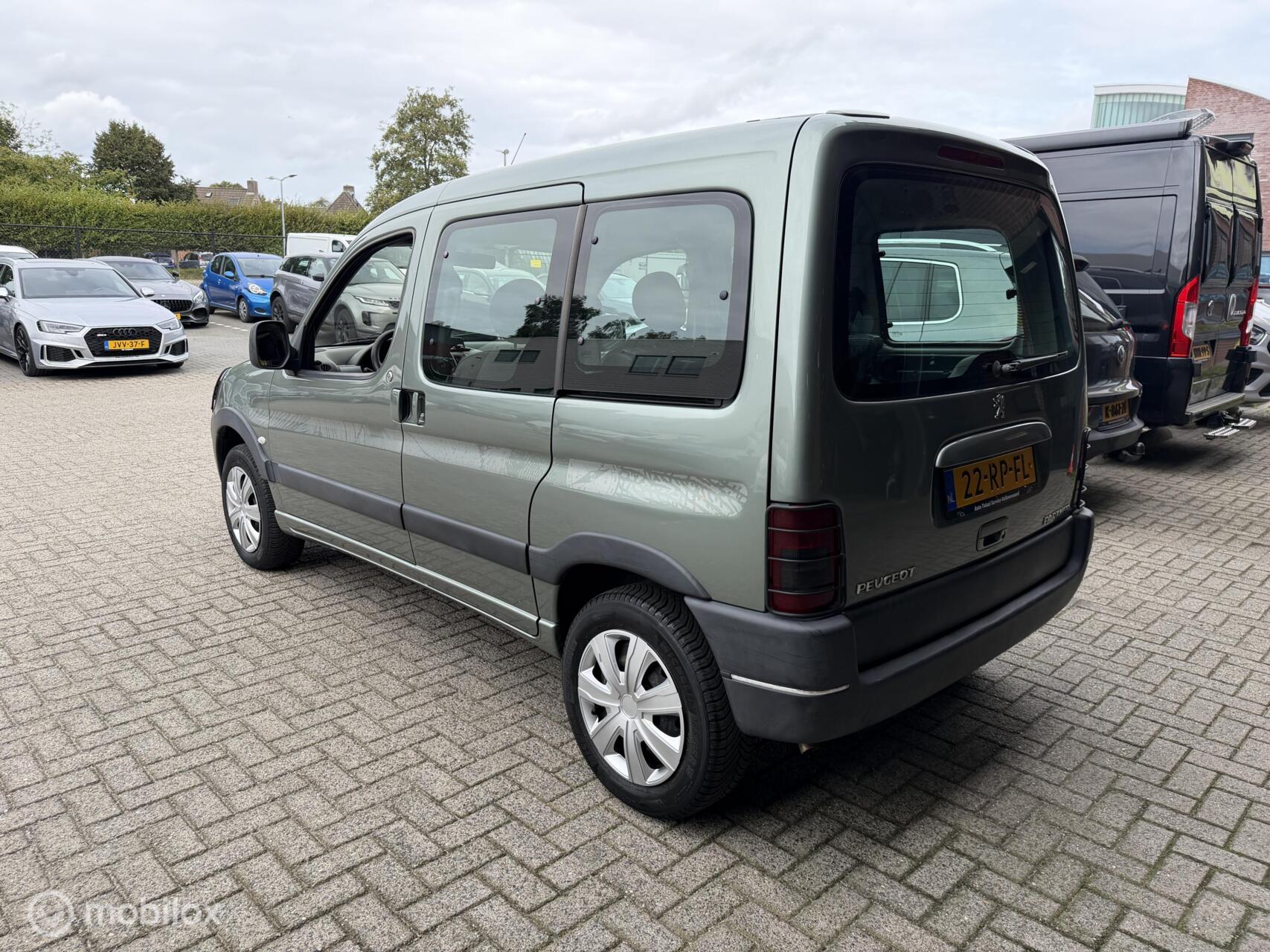 Foto van Peugeot Partner