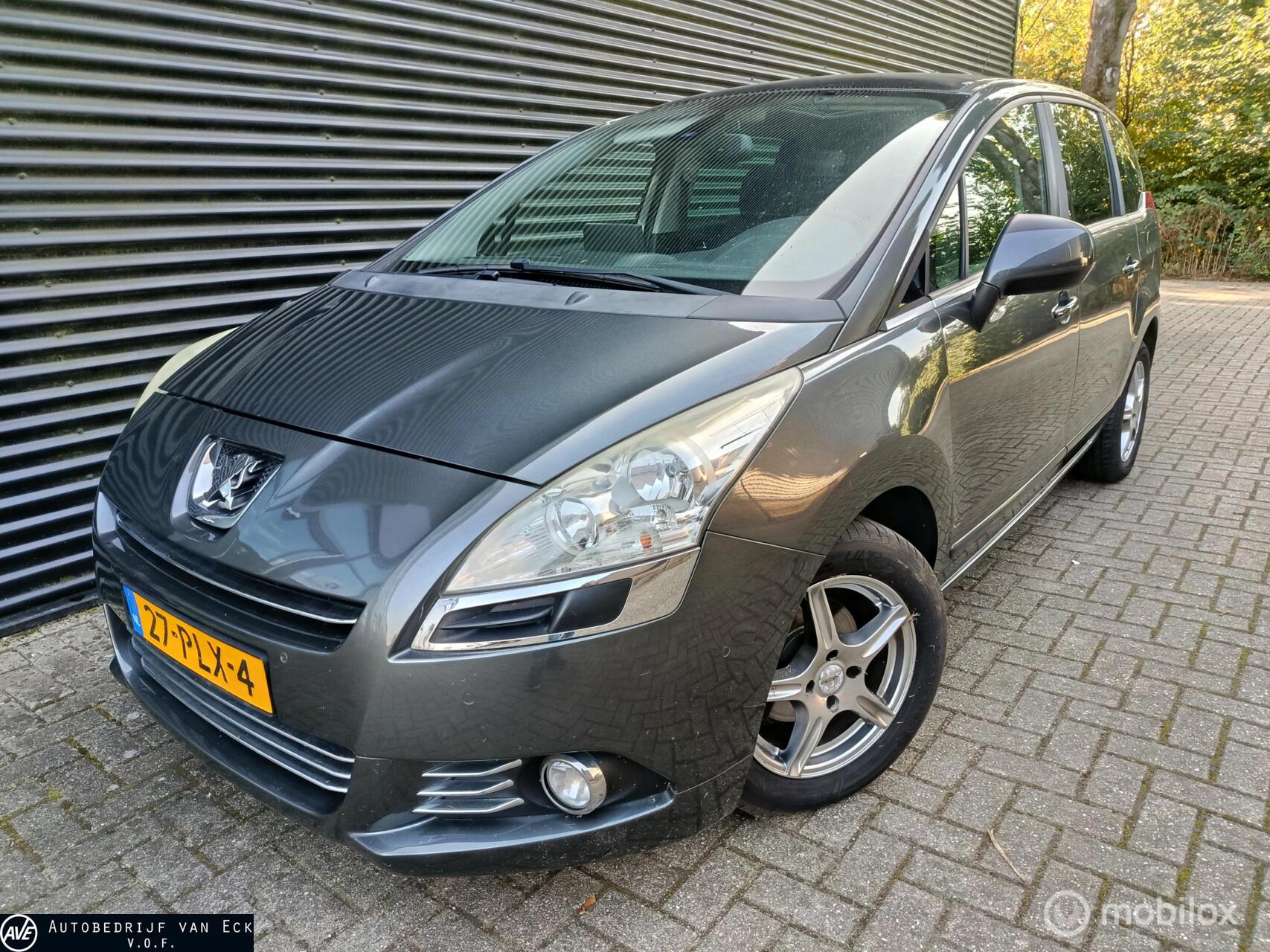 Peugeot 5008 1.6 VTi ST 5p. climate, panoramadak 2011 - voorkant