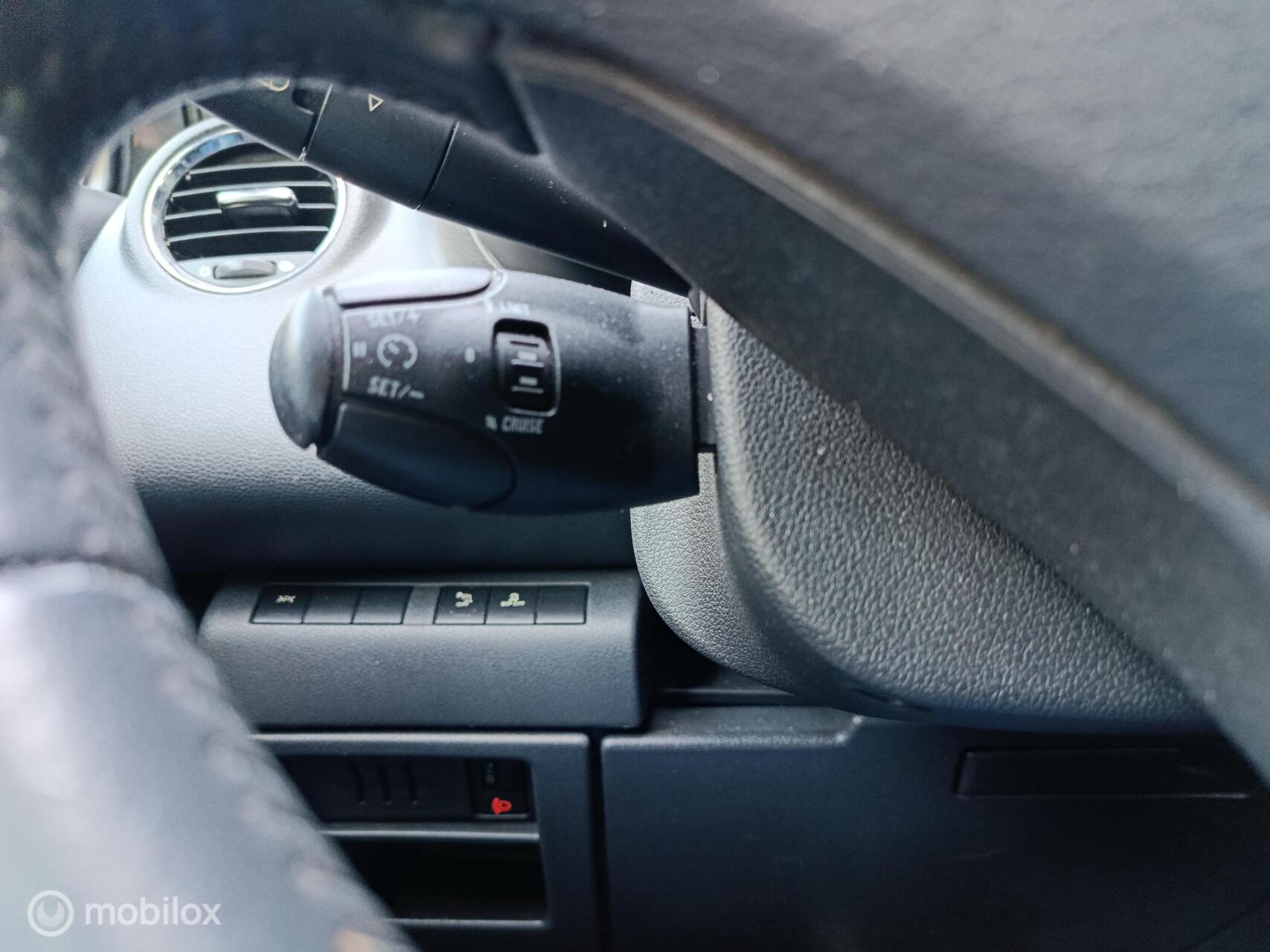 Foto van Peugeot 5008