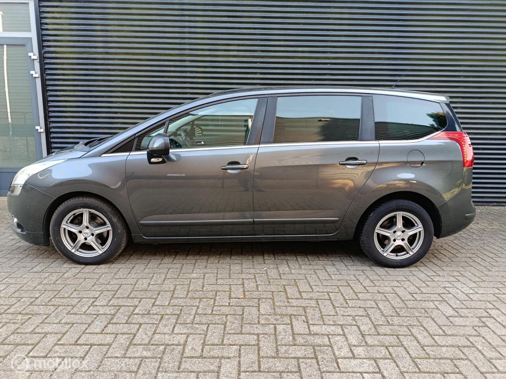 Foto van Peugeot 5008