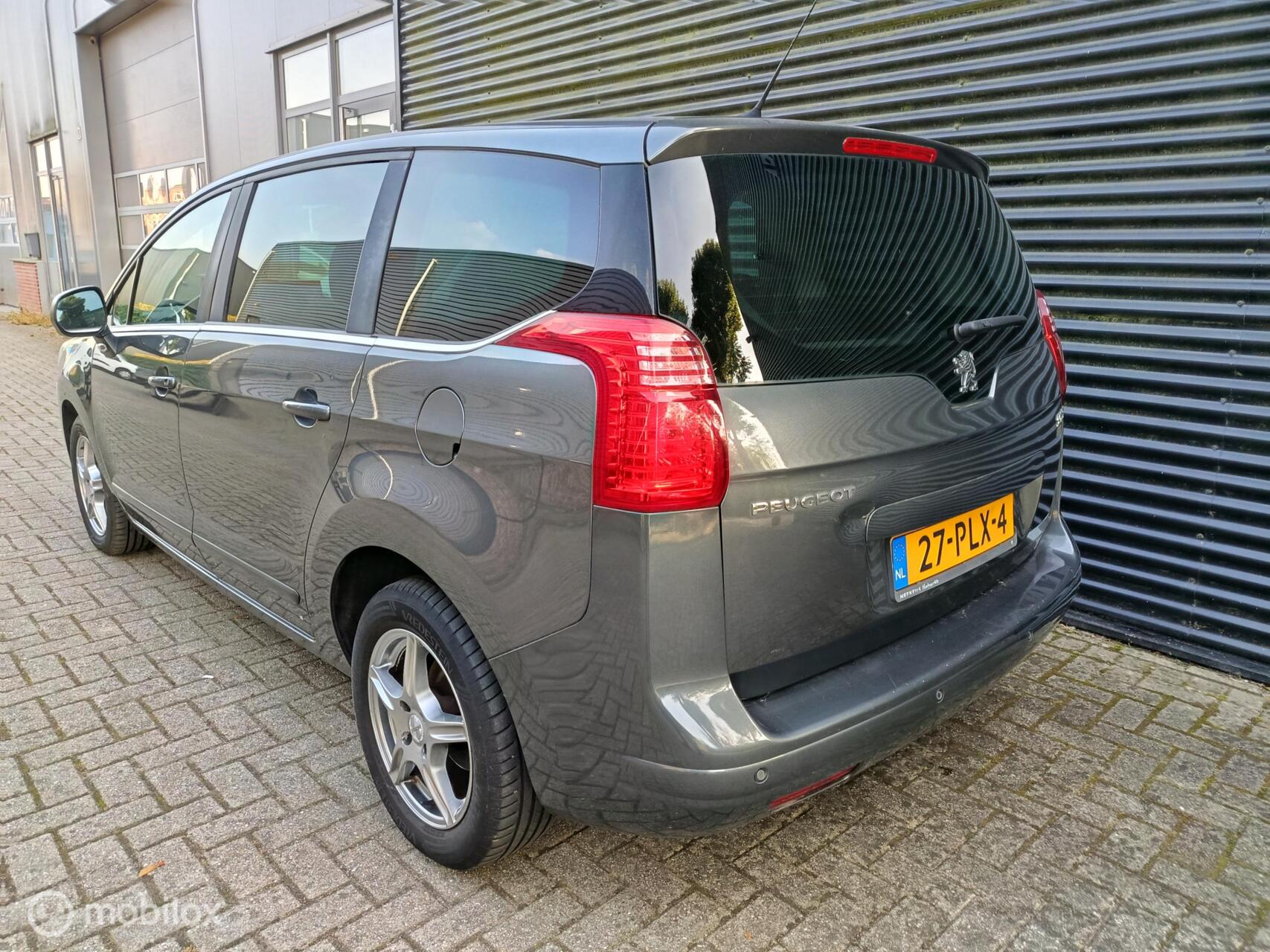 Foto van Peugeot 5008