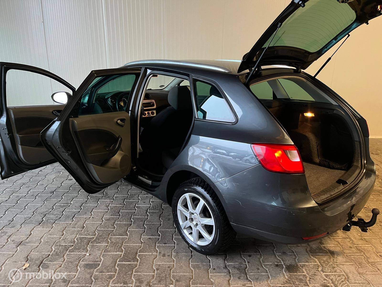 Foto van Seat Ibiza ST