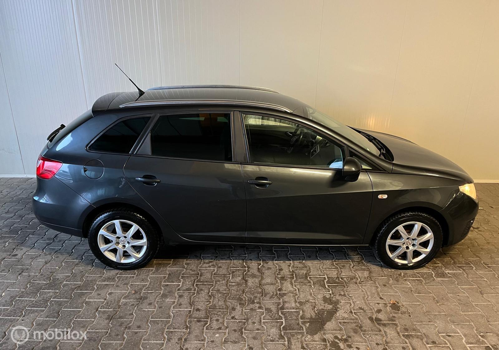 Foto van Seat Ibiza ST