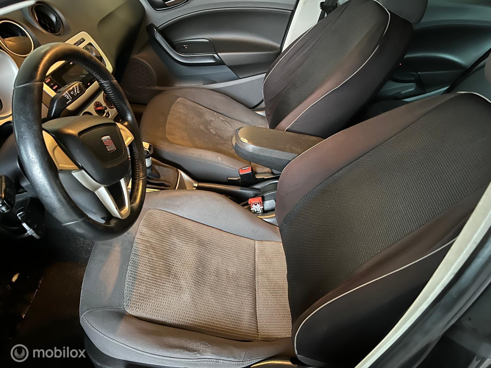 Foto van Seat Ibiza ST