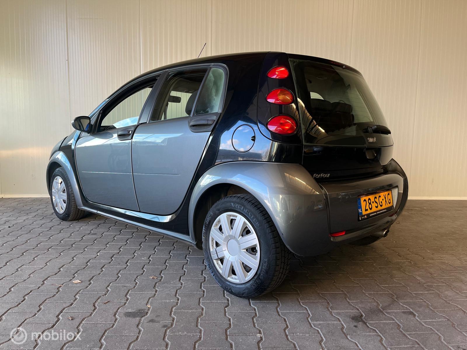 Foto van Smart Forfour 1.0