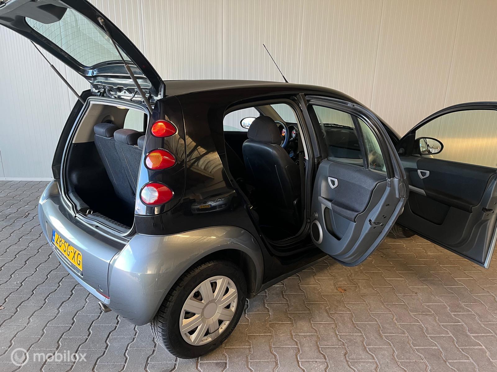 Foto van Smart Forfour 1.0