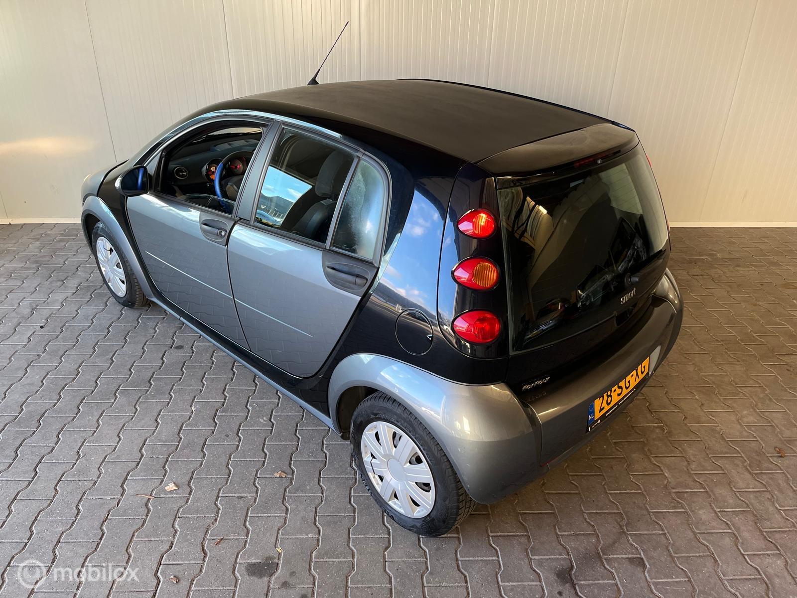 Foto van Smart Forfour 1.0