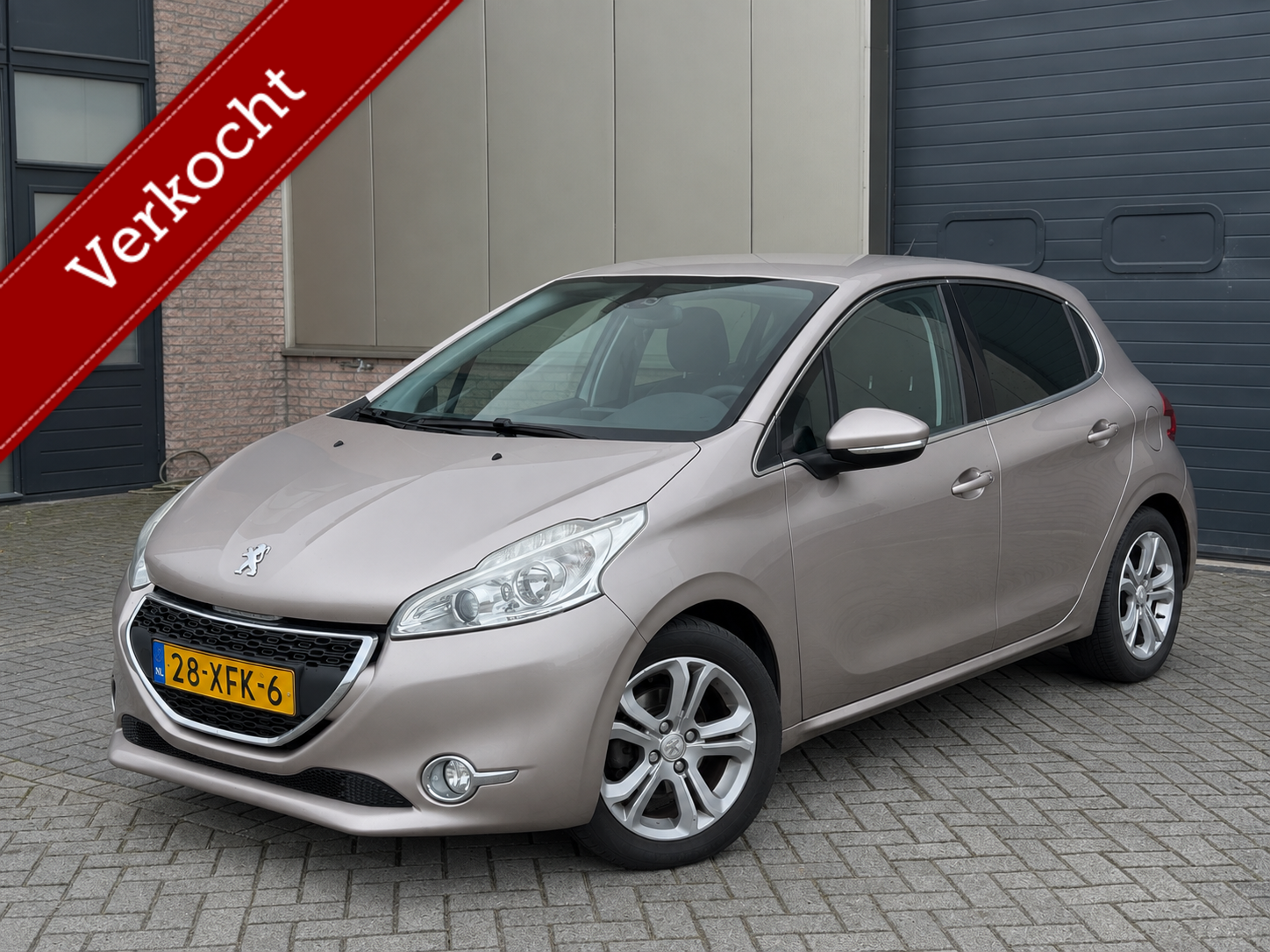 Peugeot 208 1.6 VTi Allure 2012 - voorkant