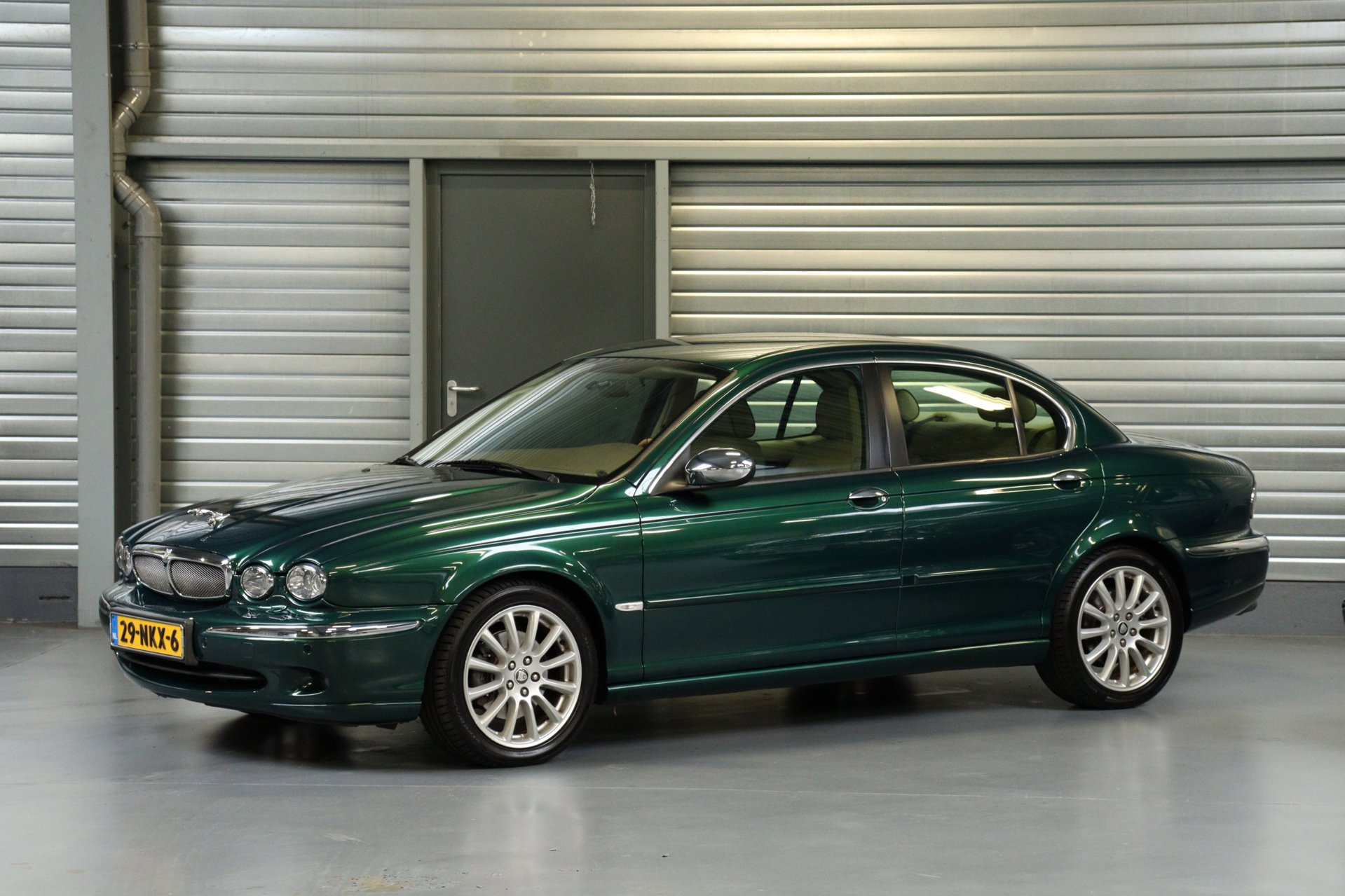 Foto van Jaguar X-type 2.5 V6 Executive
