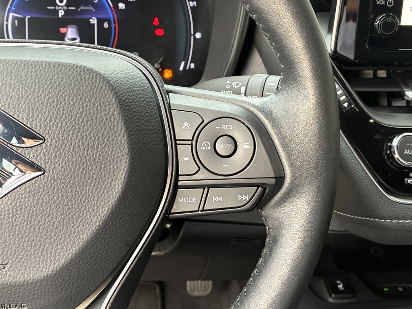 Foto van Suzuki Suzuki Swace