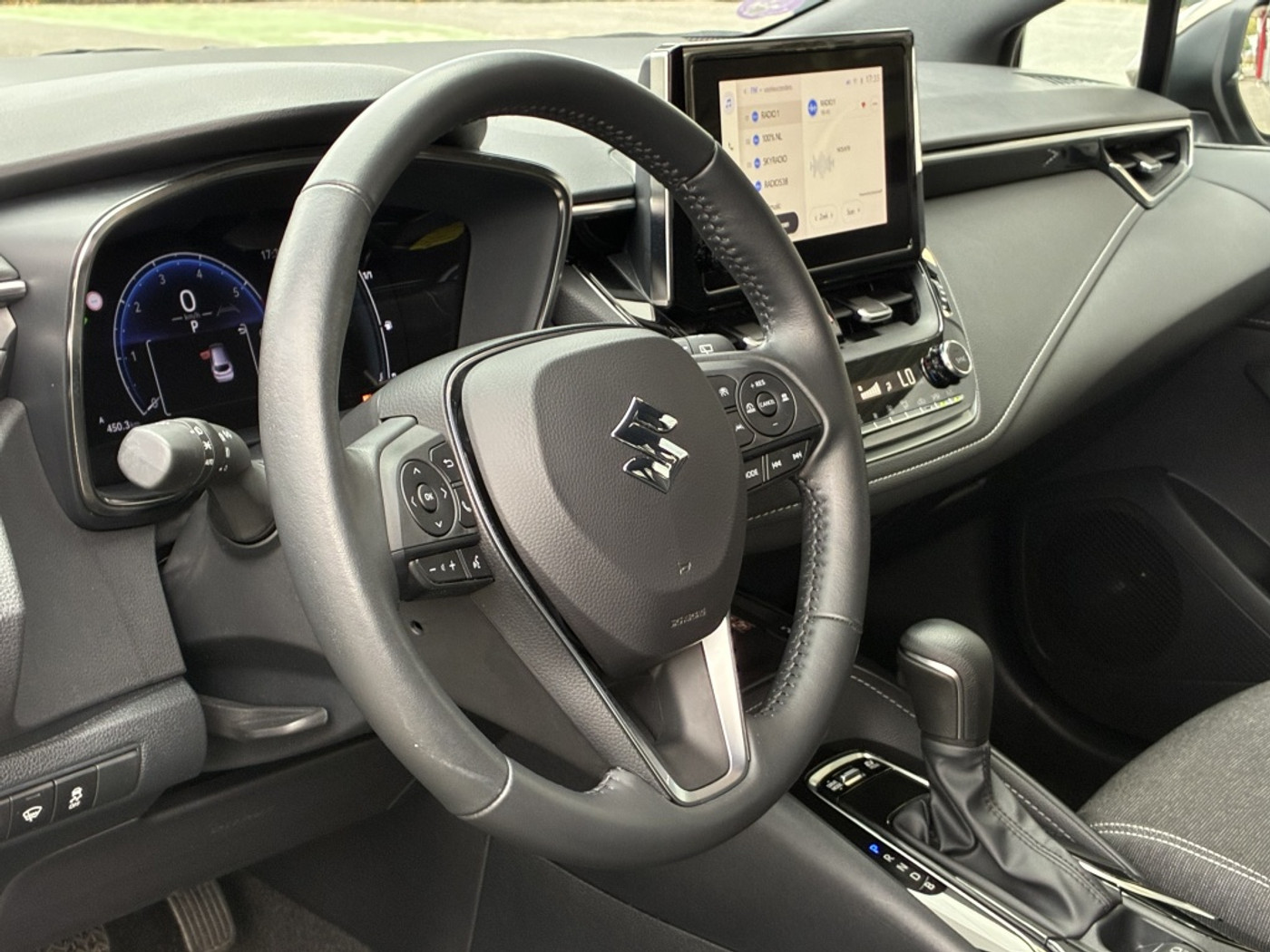 Foto van Suzuki Suzuki Swace
