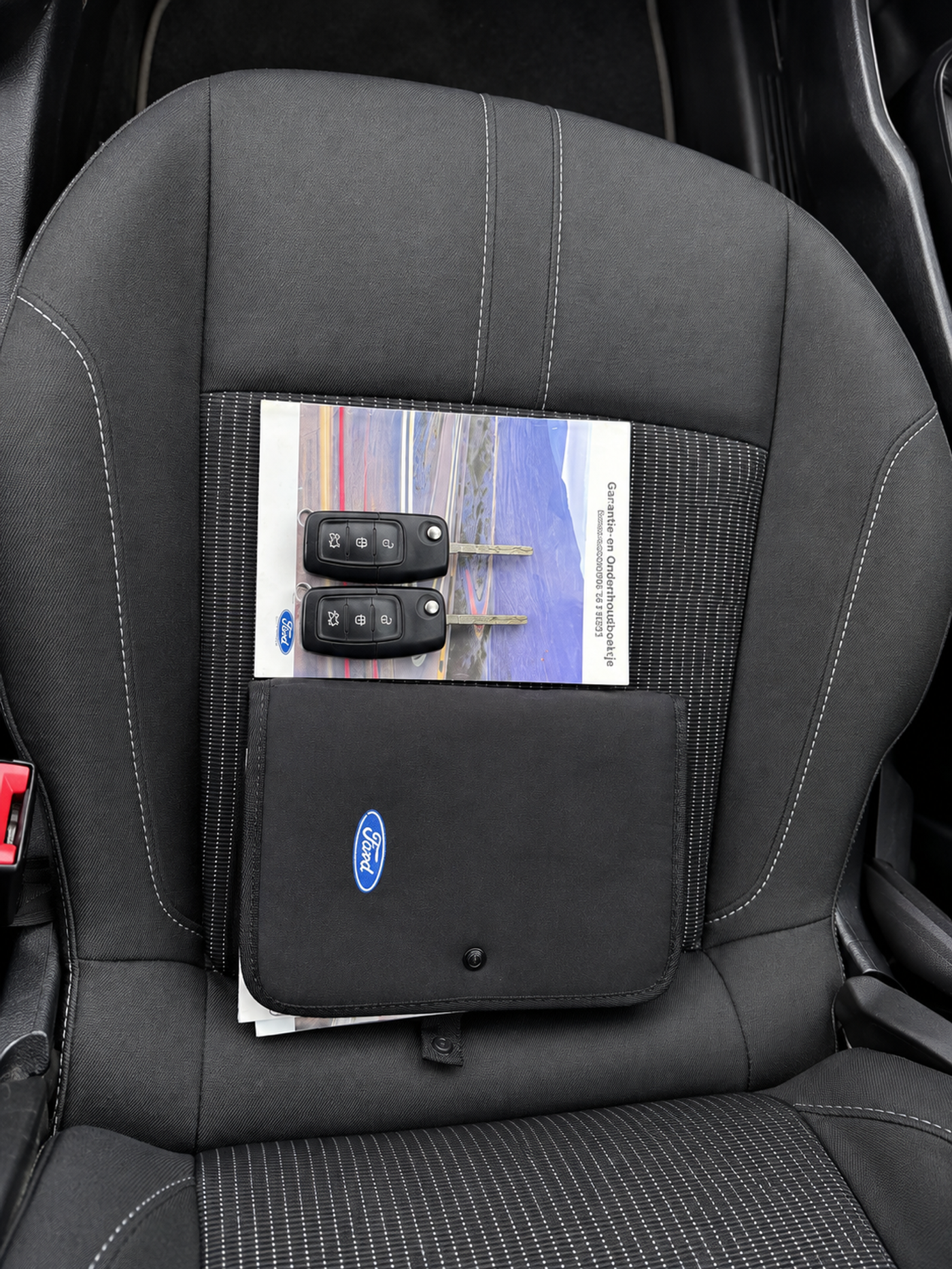 Foto van Ford B-max
