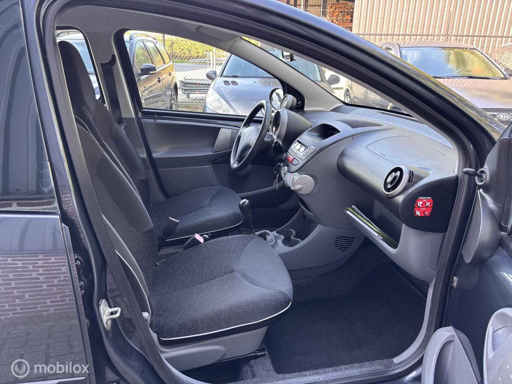 Foto van Peugeot Peugeot 107