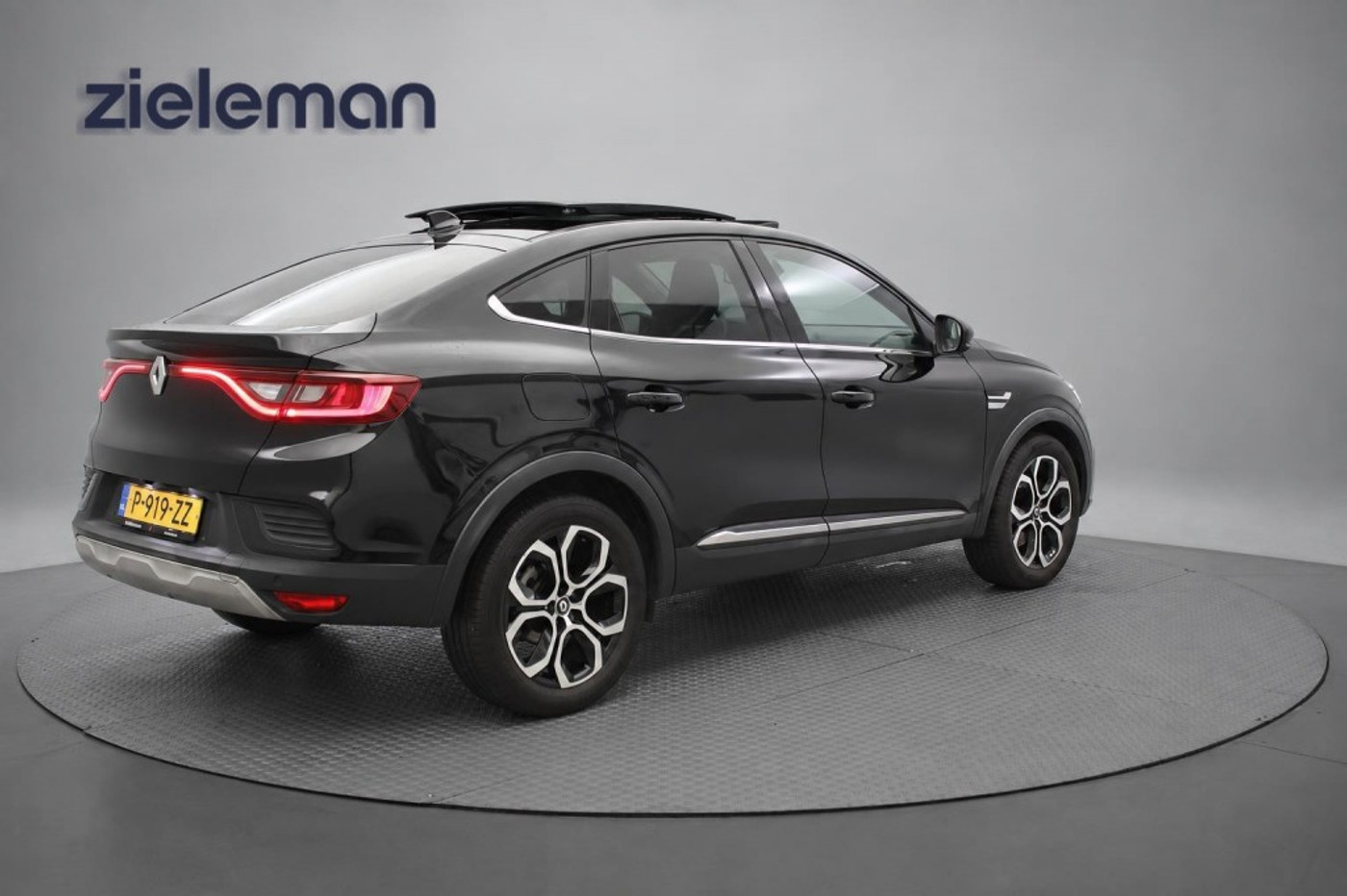 Foto van Renault Arkana E-tech