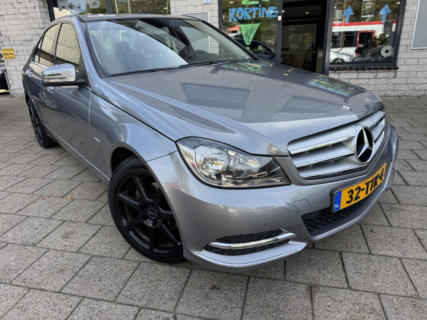 Foto van Mercedes-Benz C 180