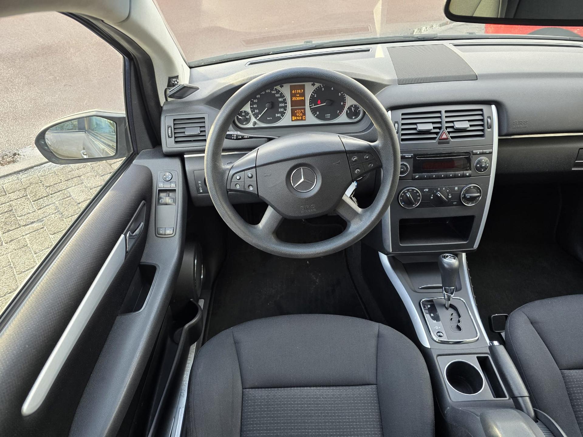 Foto van Mercedes-Benz B 170