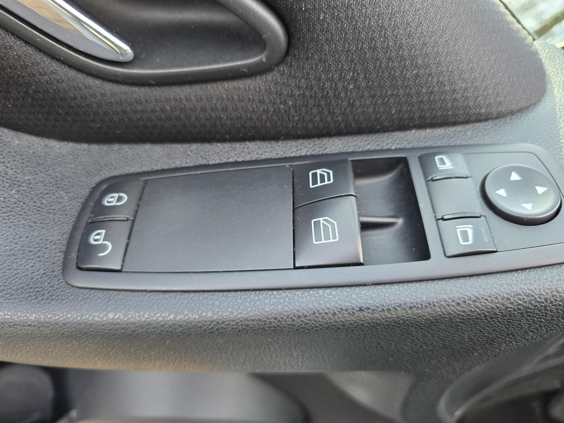 Foto van Mercedes-Benz B 170