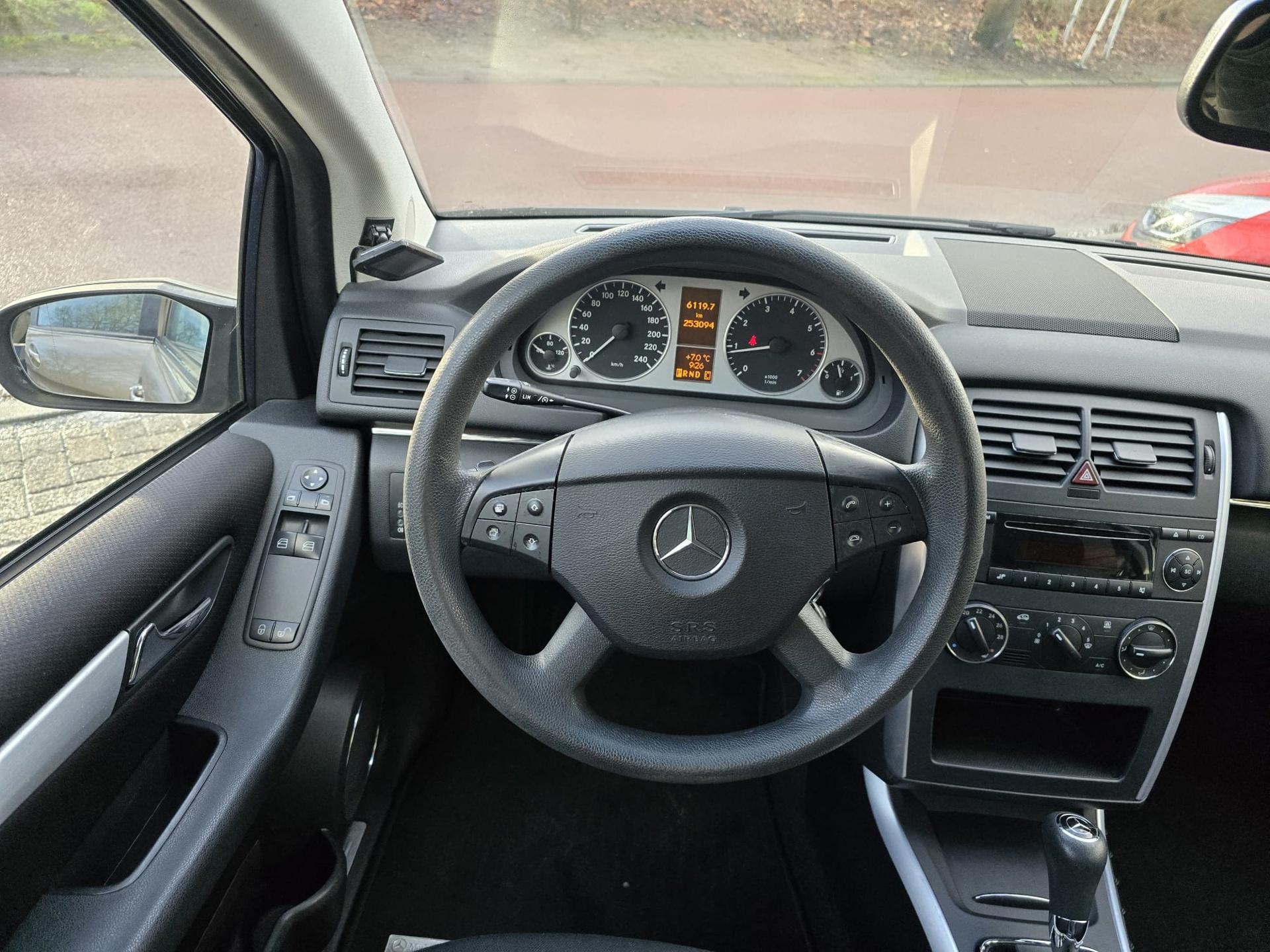 Foto van Mercedes-Benz B 170