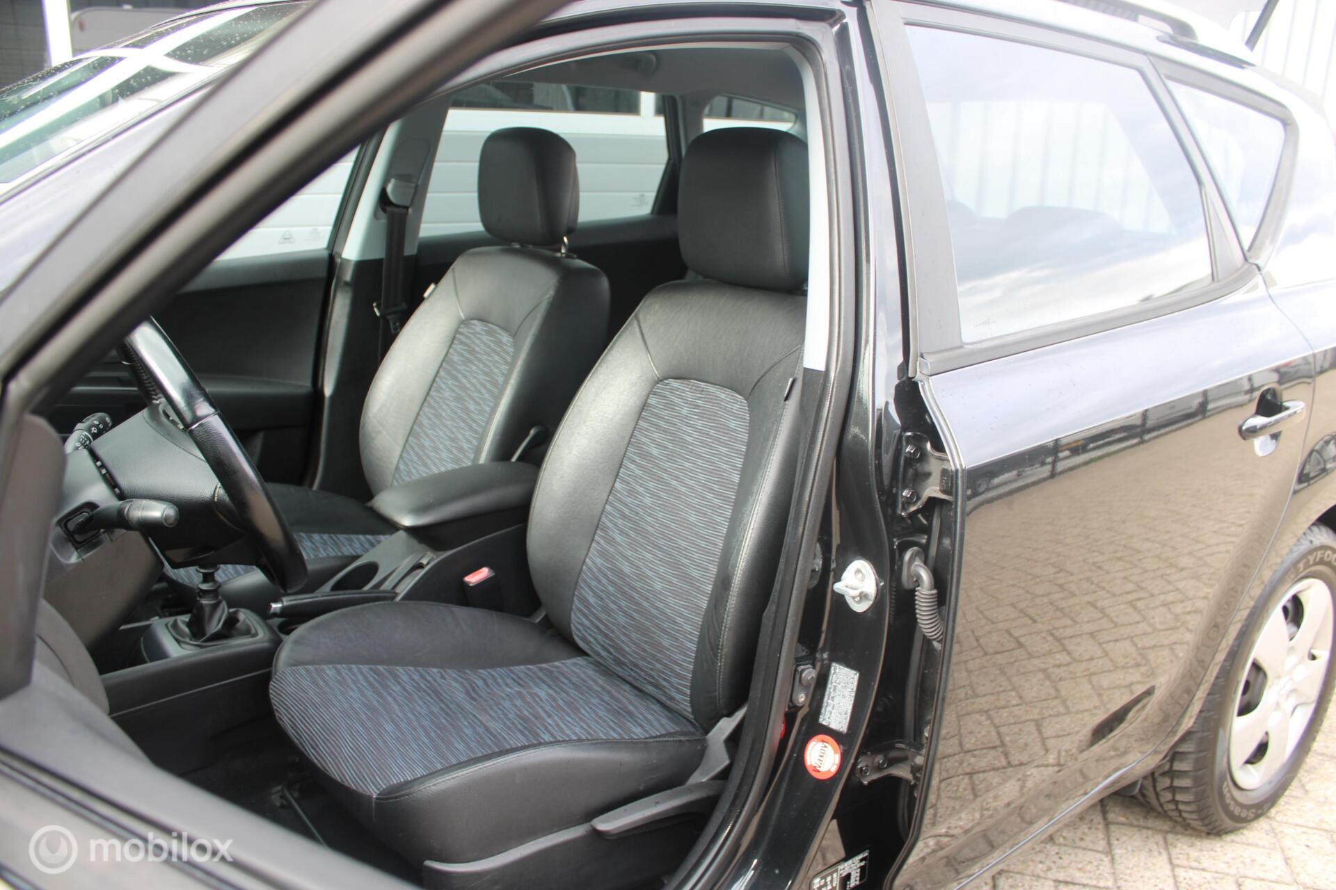 Foto van Kia Cee D