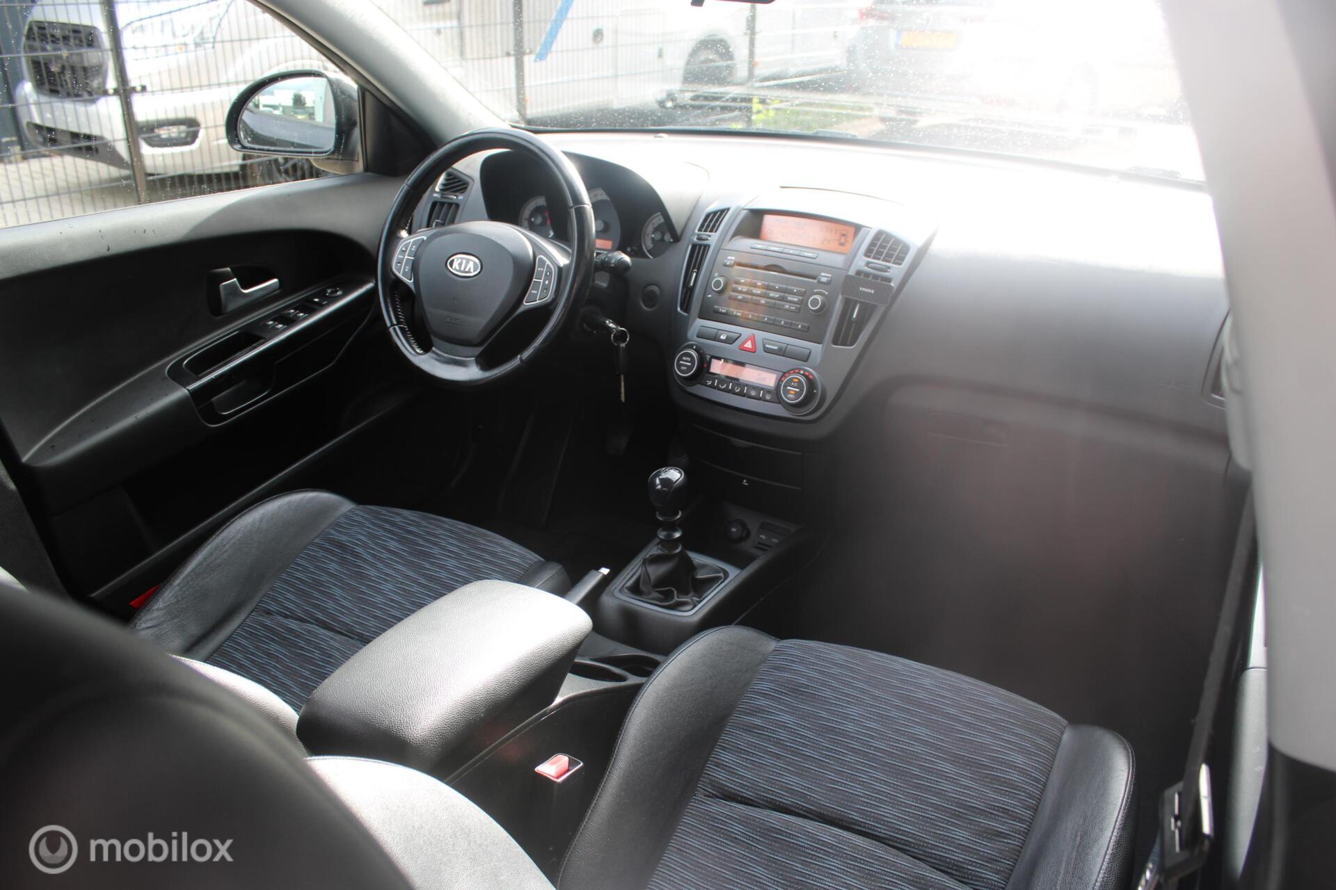 Foto van Kia Cee D