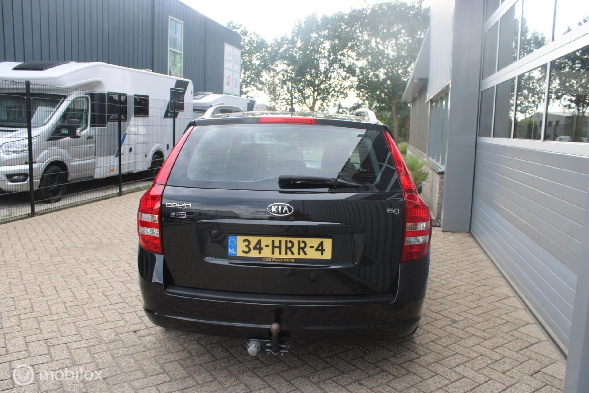 Foto van Kia Cee D