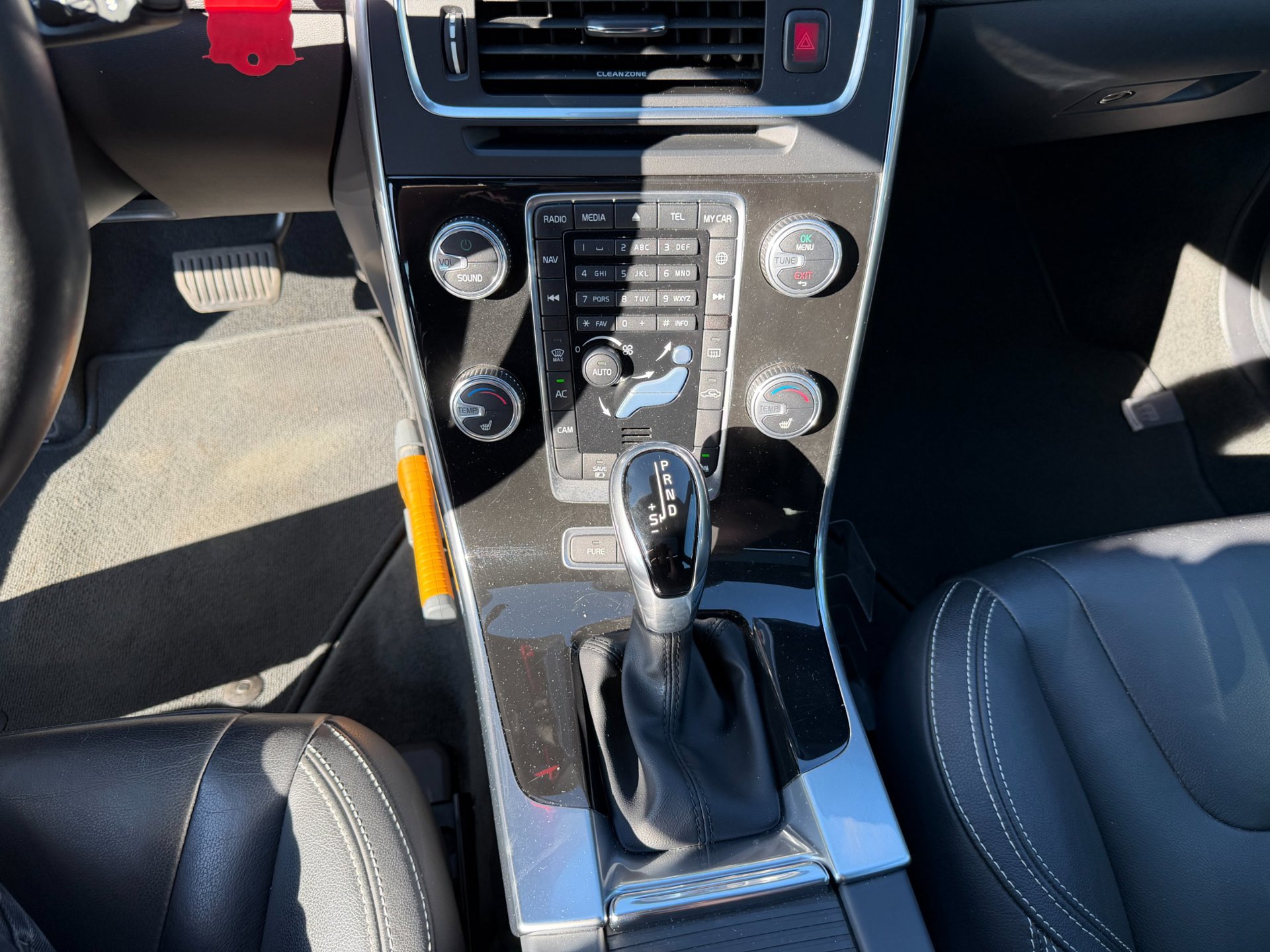 Foto van Volvo V60 Twin Engine