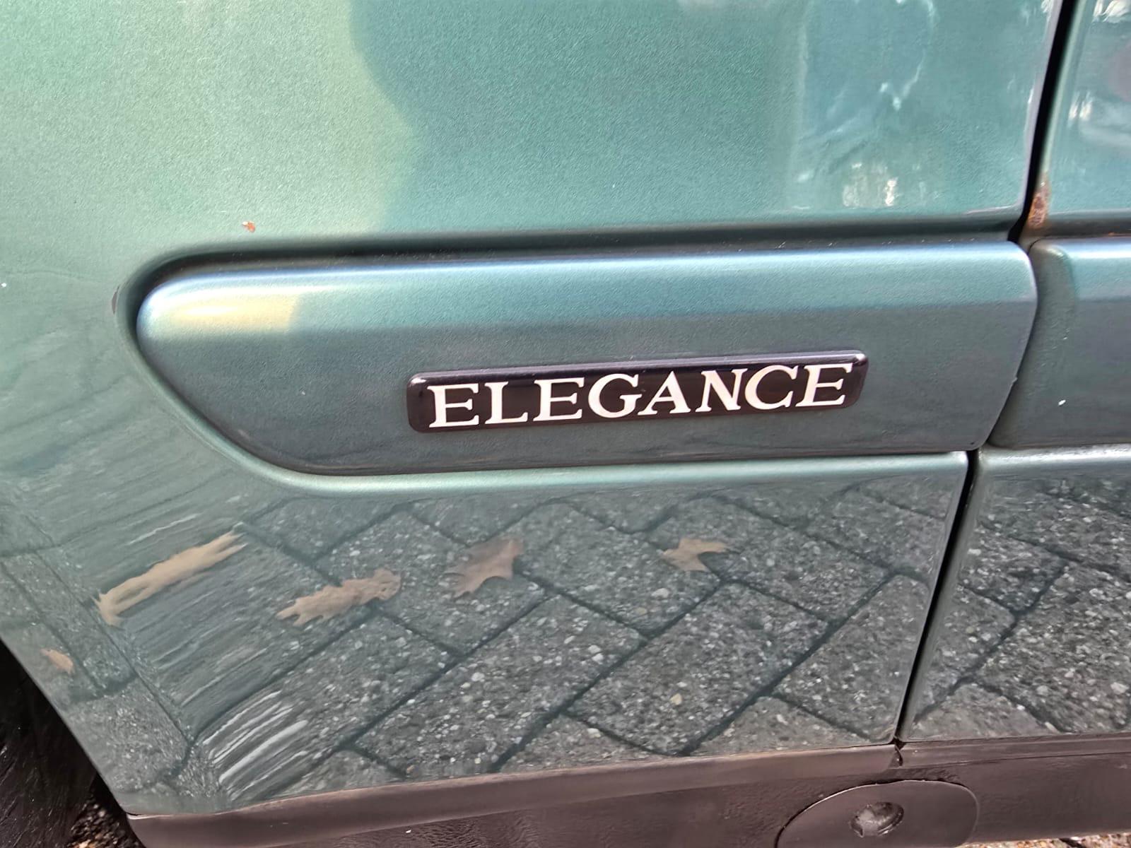 Foto van Mercedes-Benz CLK 230 Kompressor