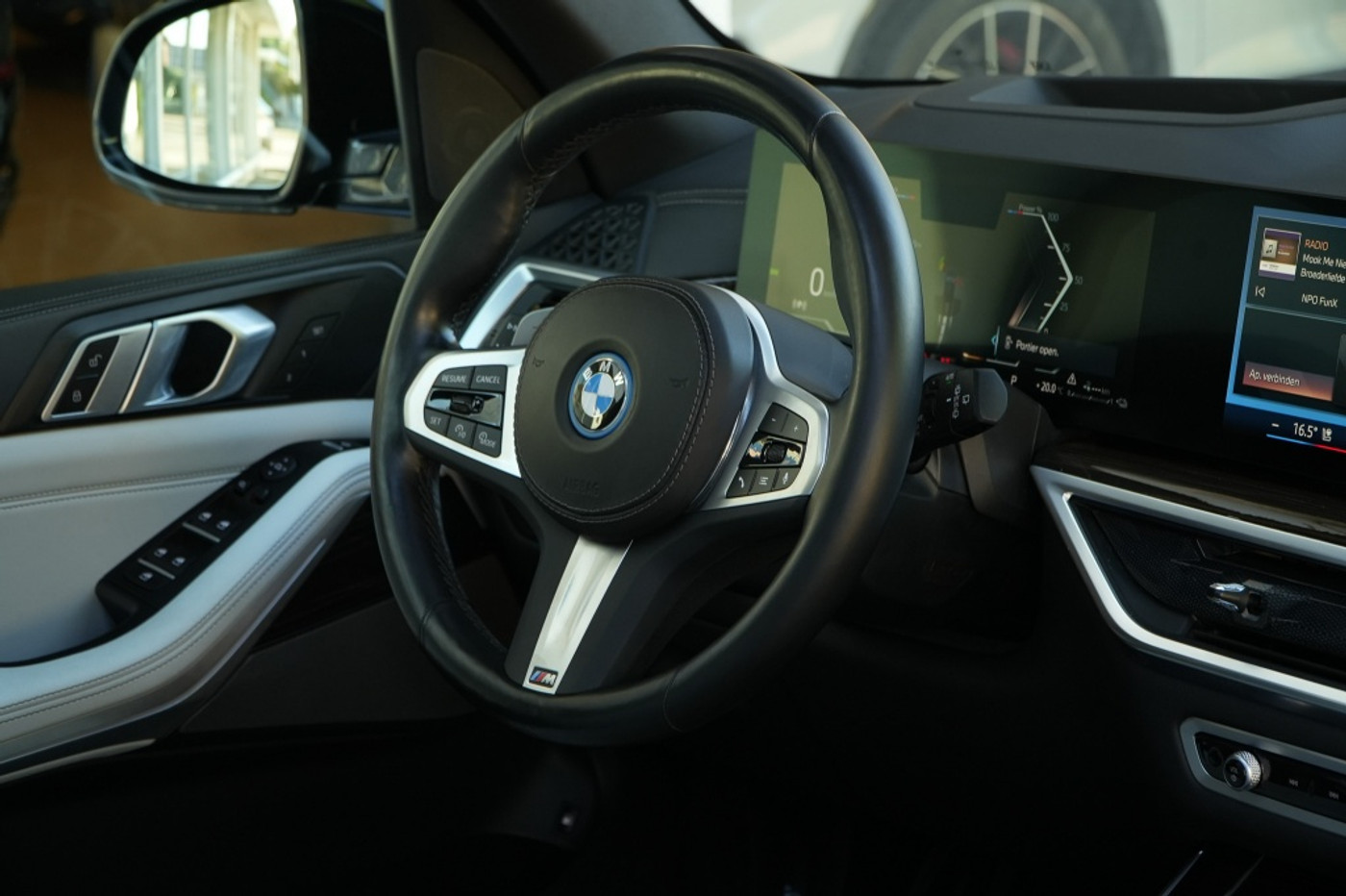 Foto van BMW X5 Xdrive50e