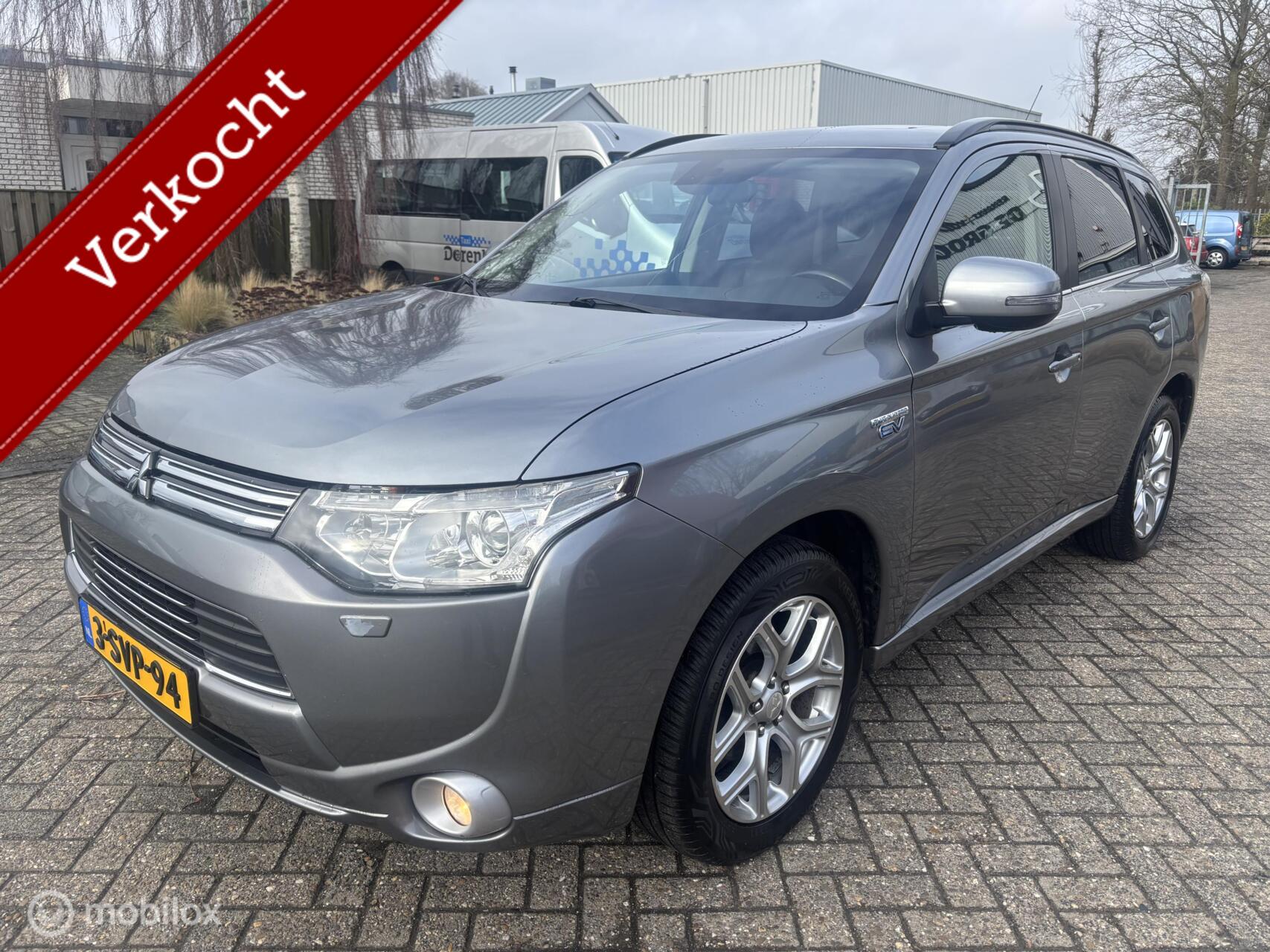 Mitsubishi Mitsubishi Outlander 2.0 PHEV Instyle+ 2013 - voorkant