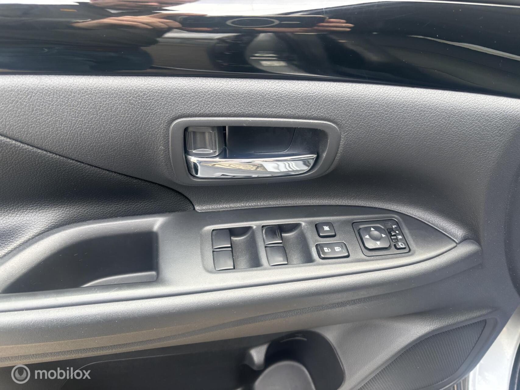 Foto van Mitsubishi Mitsubishi Outlander