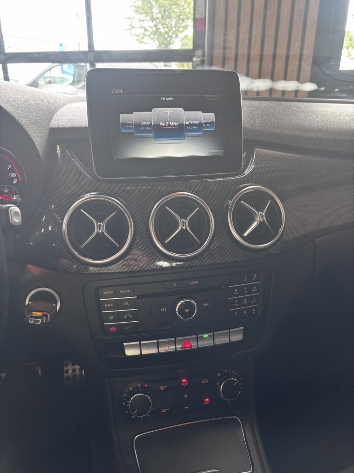 Foto van Mercedes-Benz B 180