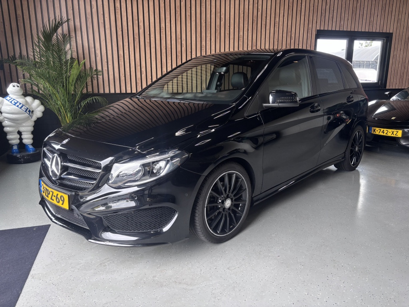 Mercedes-Benz B 180 180 Ambition 2015 - voorkant