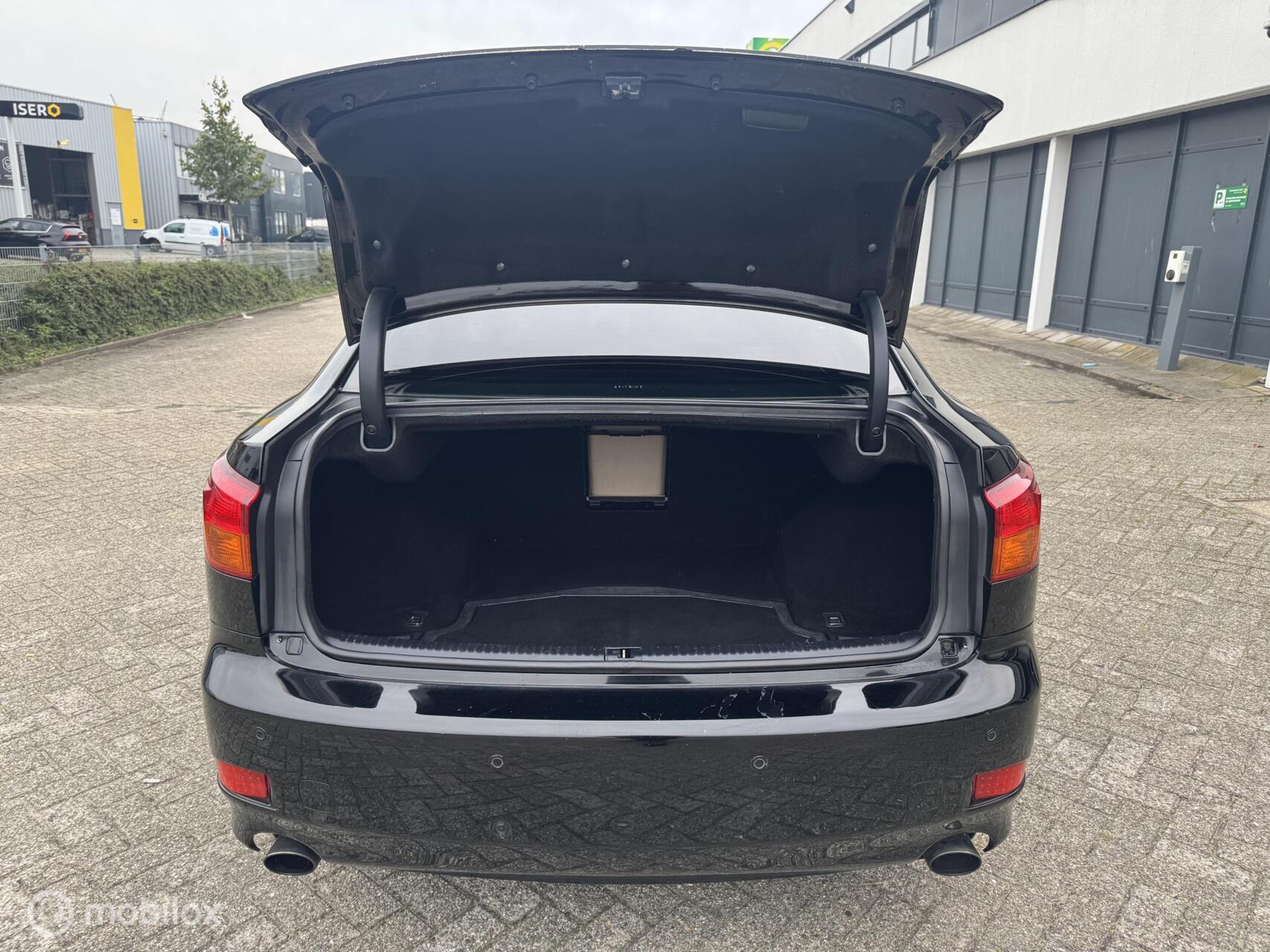 Foto van Lexus Lexus Is250