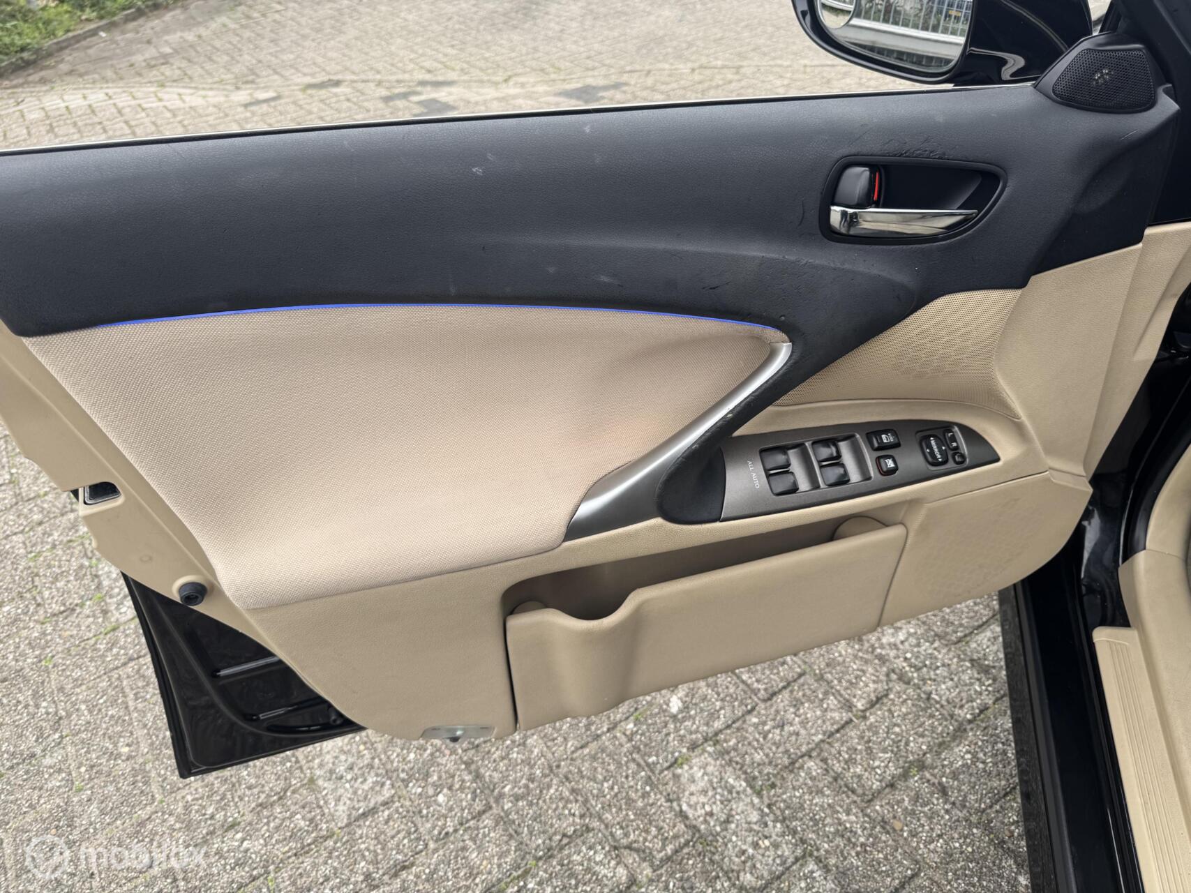 Foto van Lexus Lexus Is250