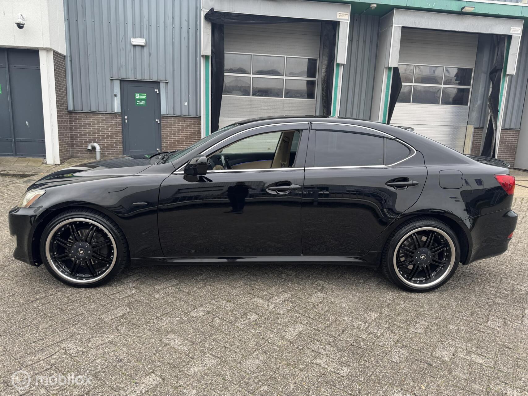 Foto van Lexus Lexus Is250