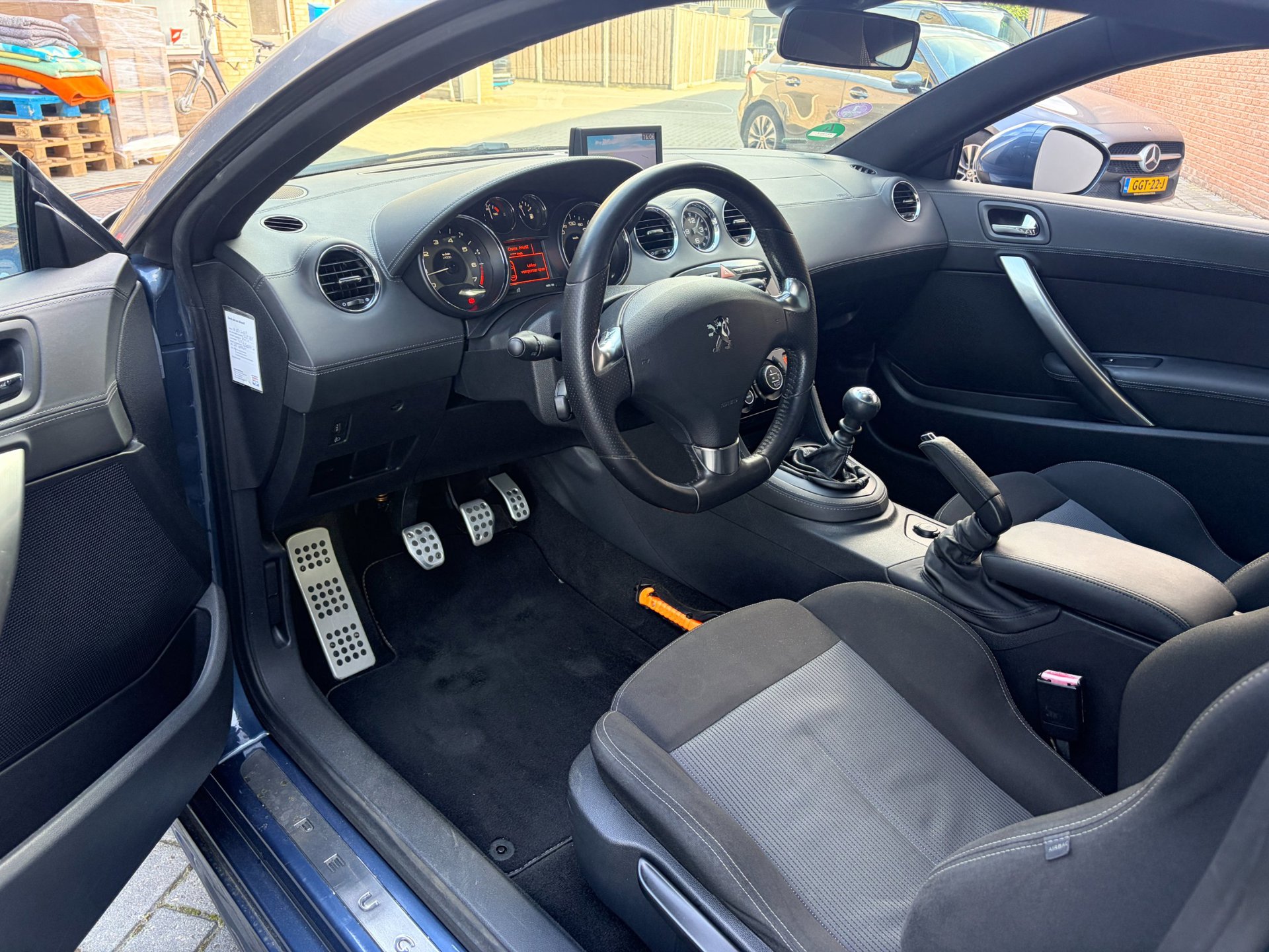 Foto van Peugeot RCZ