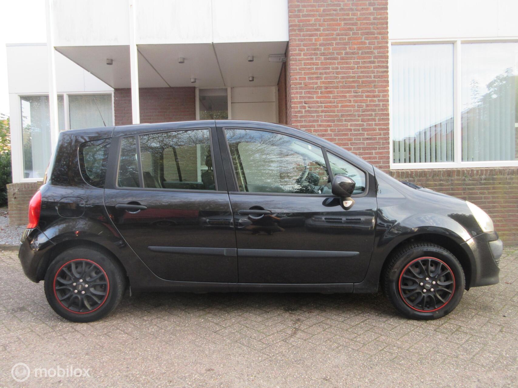 Foto van Renault Modus
